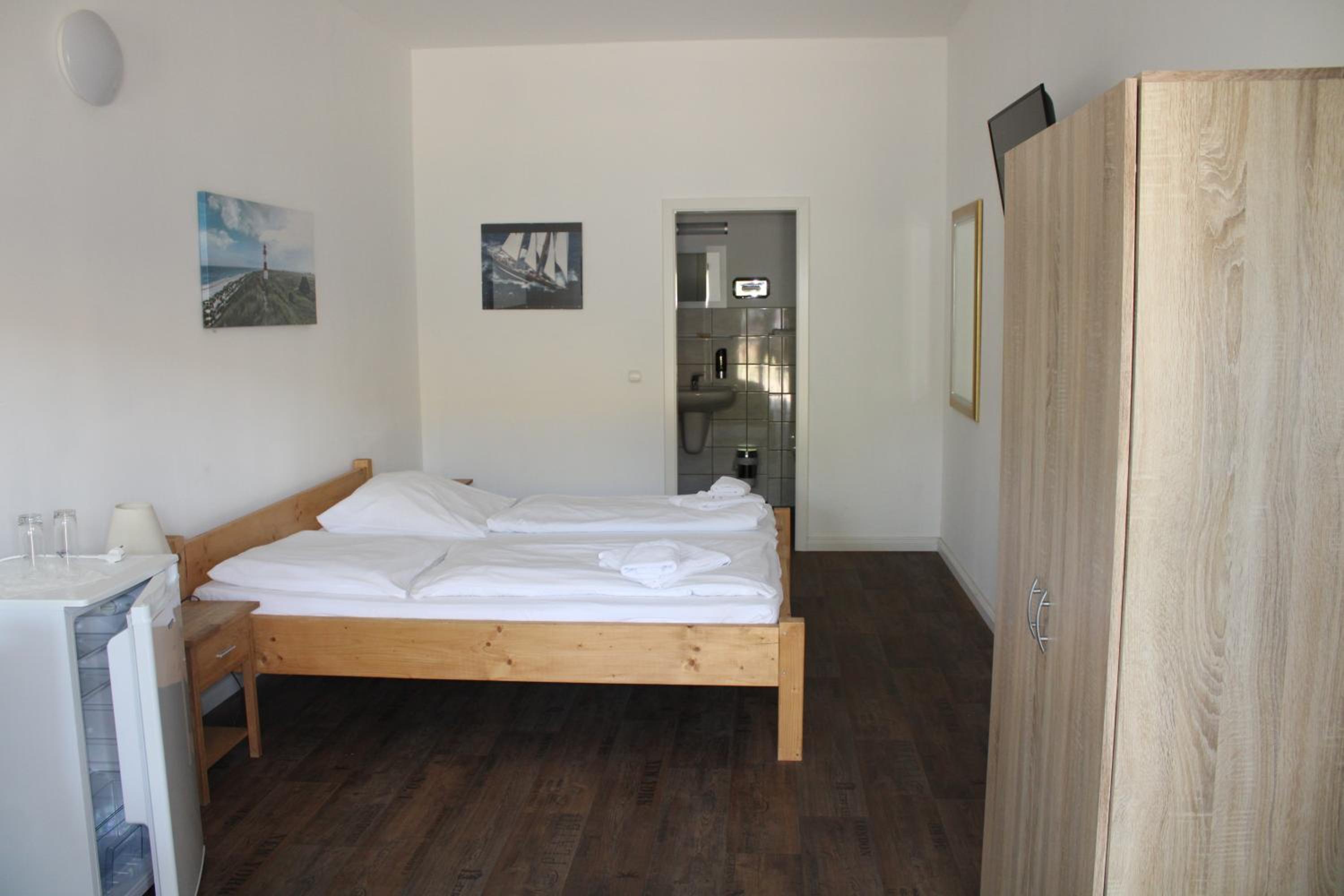 Double Room - Photo 4