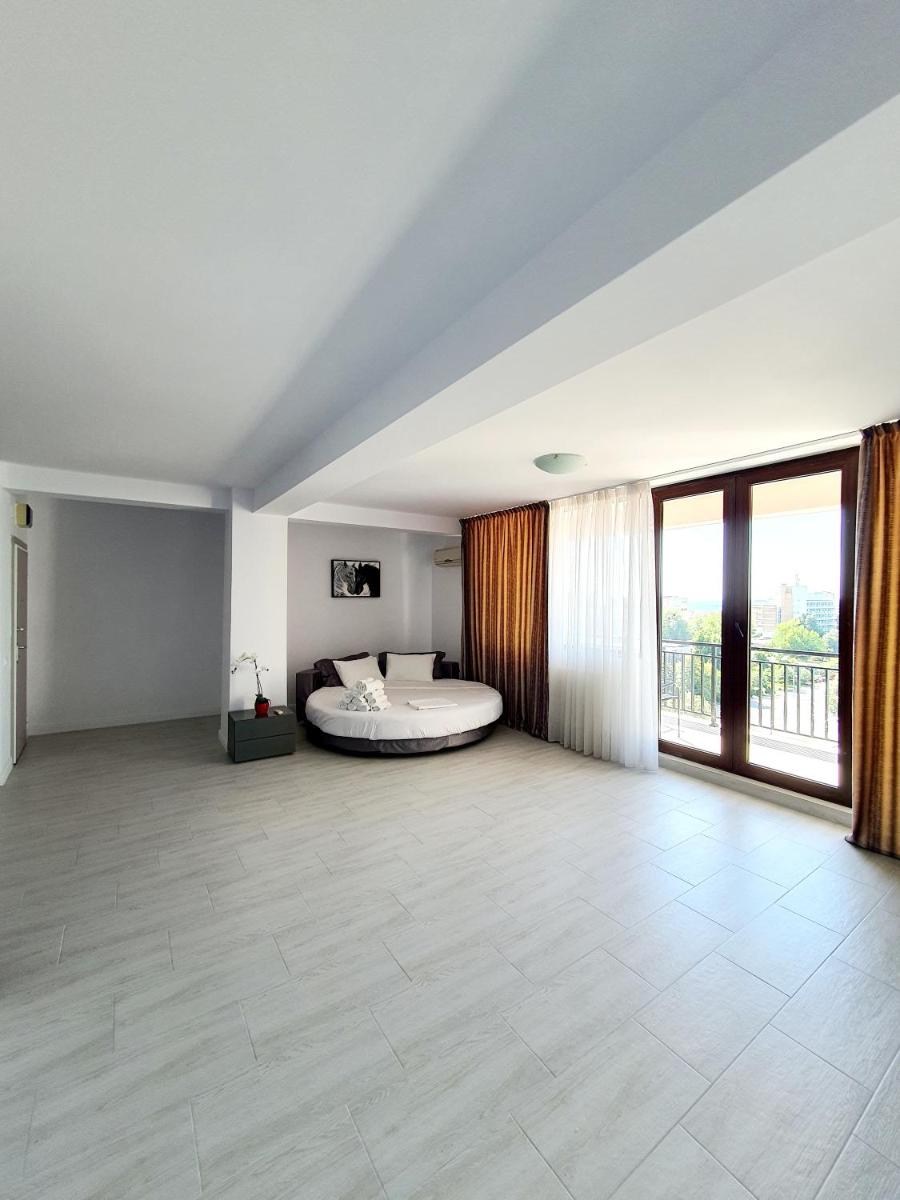 Apartment with Sea View - Photo 51