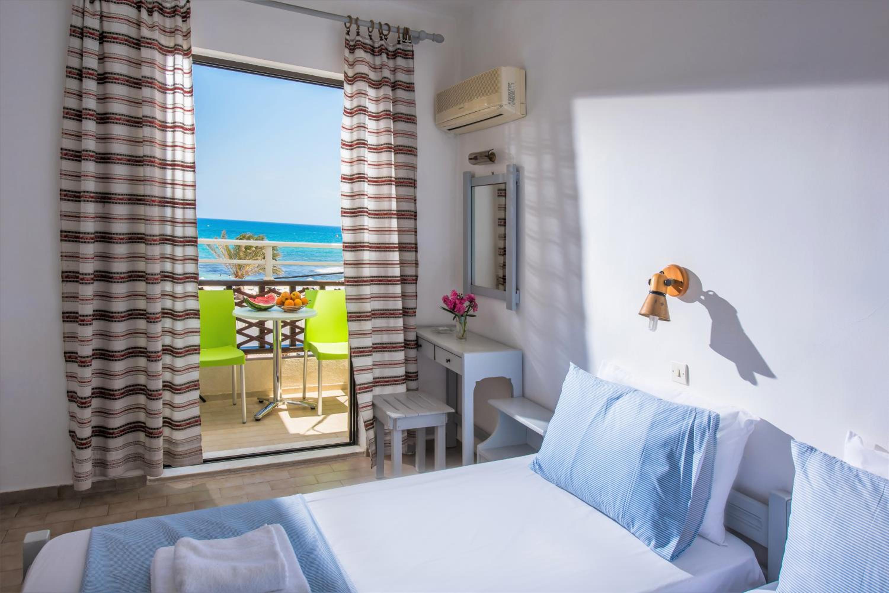 Deluxe Double Or Twin Room With Sea View