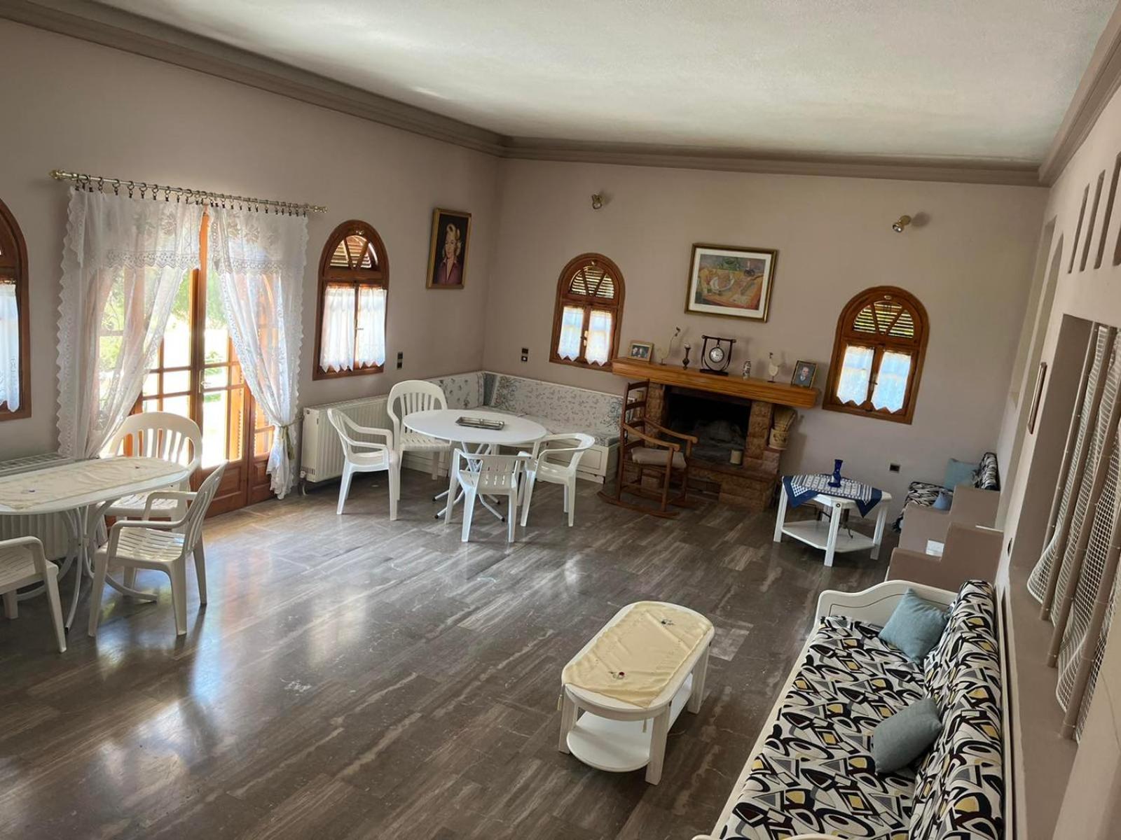 Villa photo 1