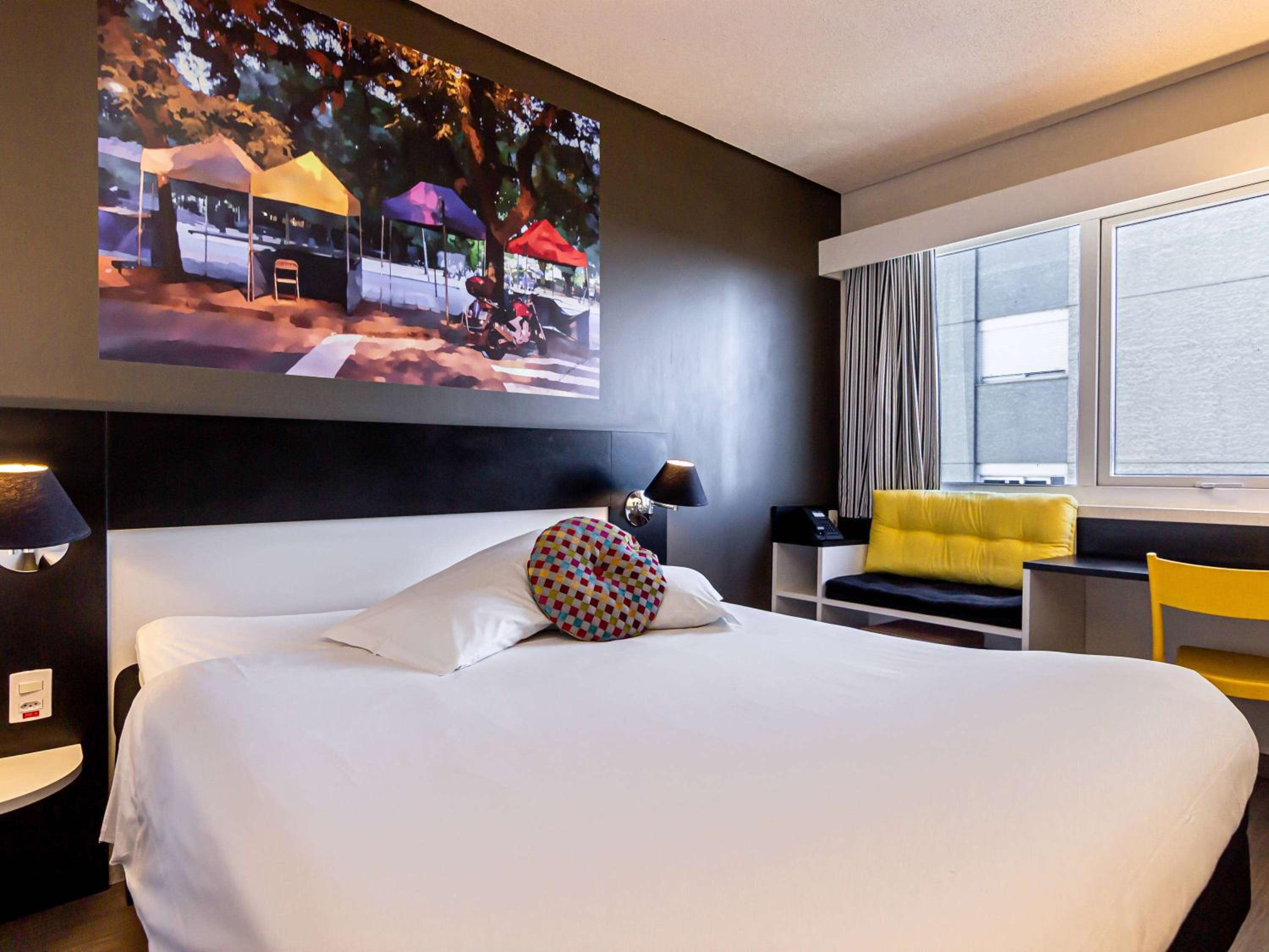 Junior Suite with One Double Bed and Twin Beds photo 1