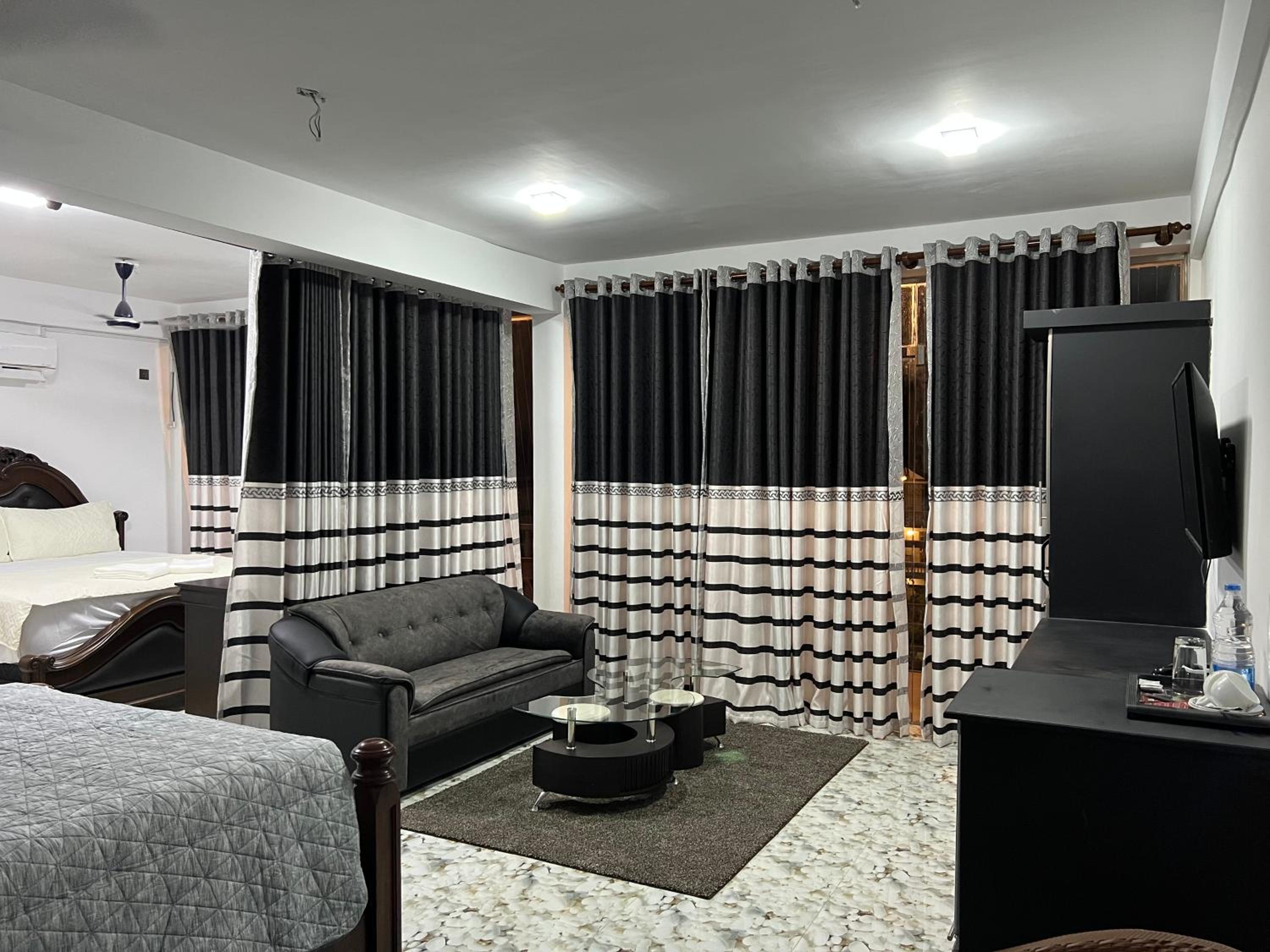 Family Room with Sea View