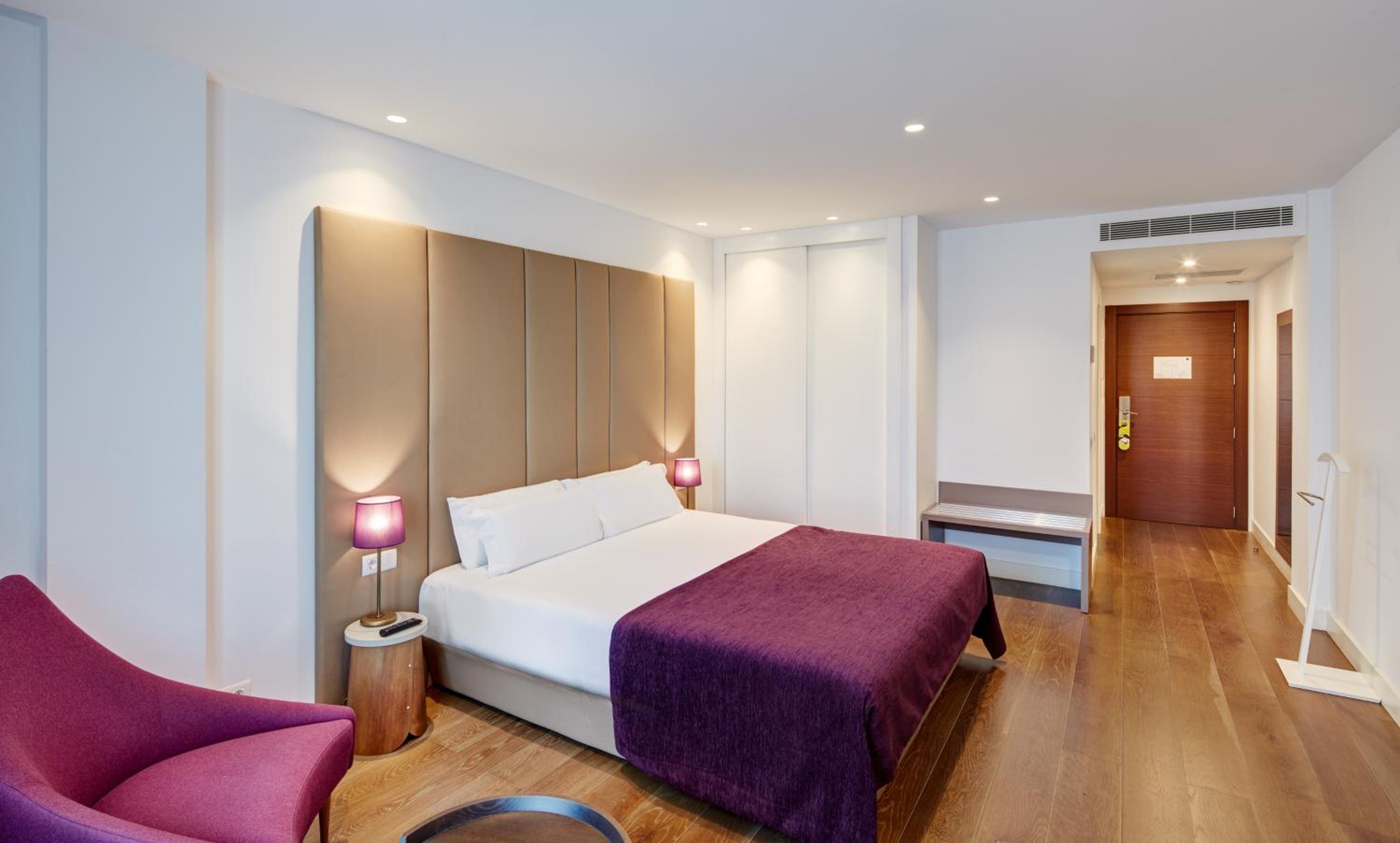 Double Room - Photo 5