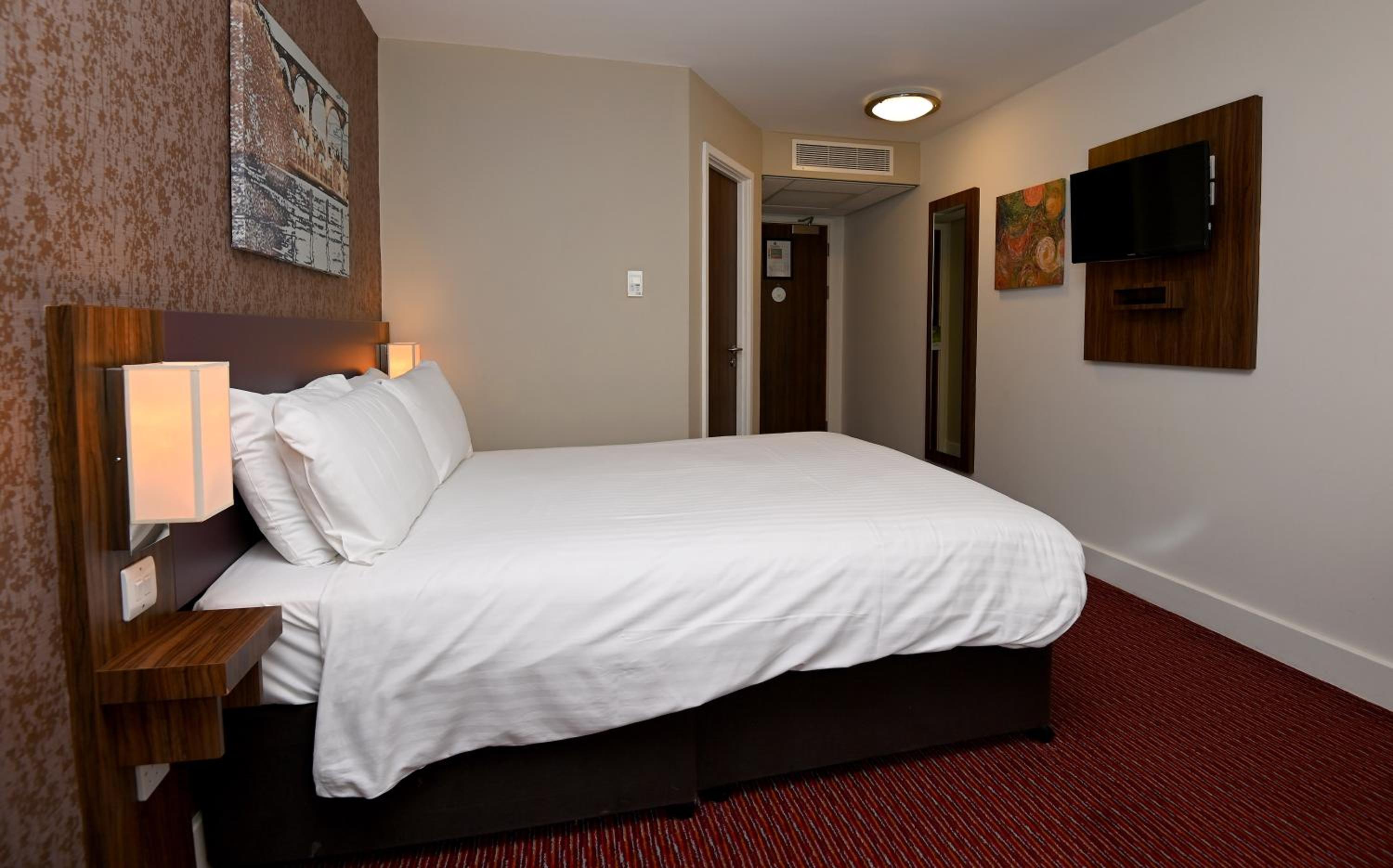 Double Room - Photo 4
