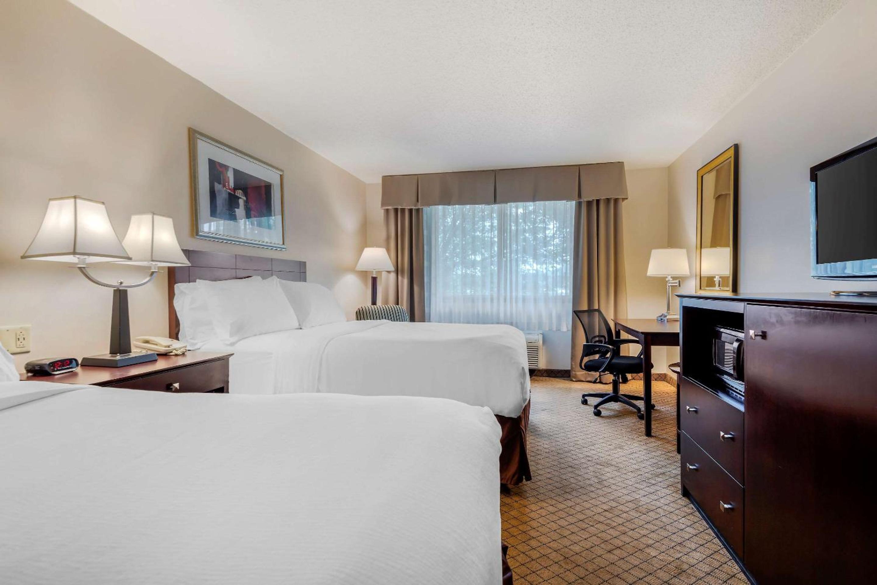 Standard Double Room with Two Double Beds - Non Smoking