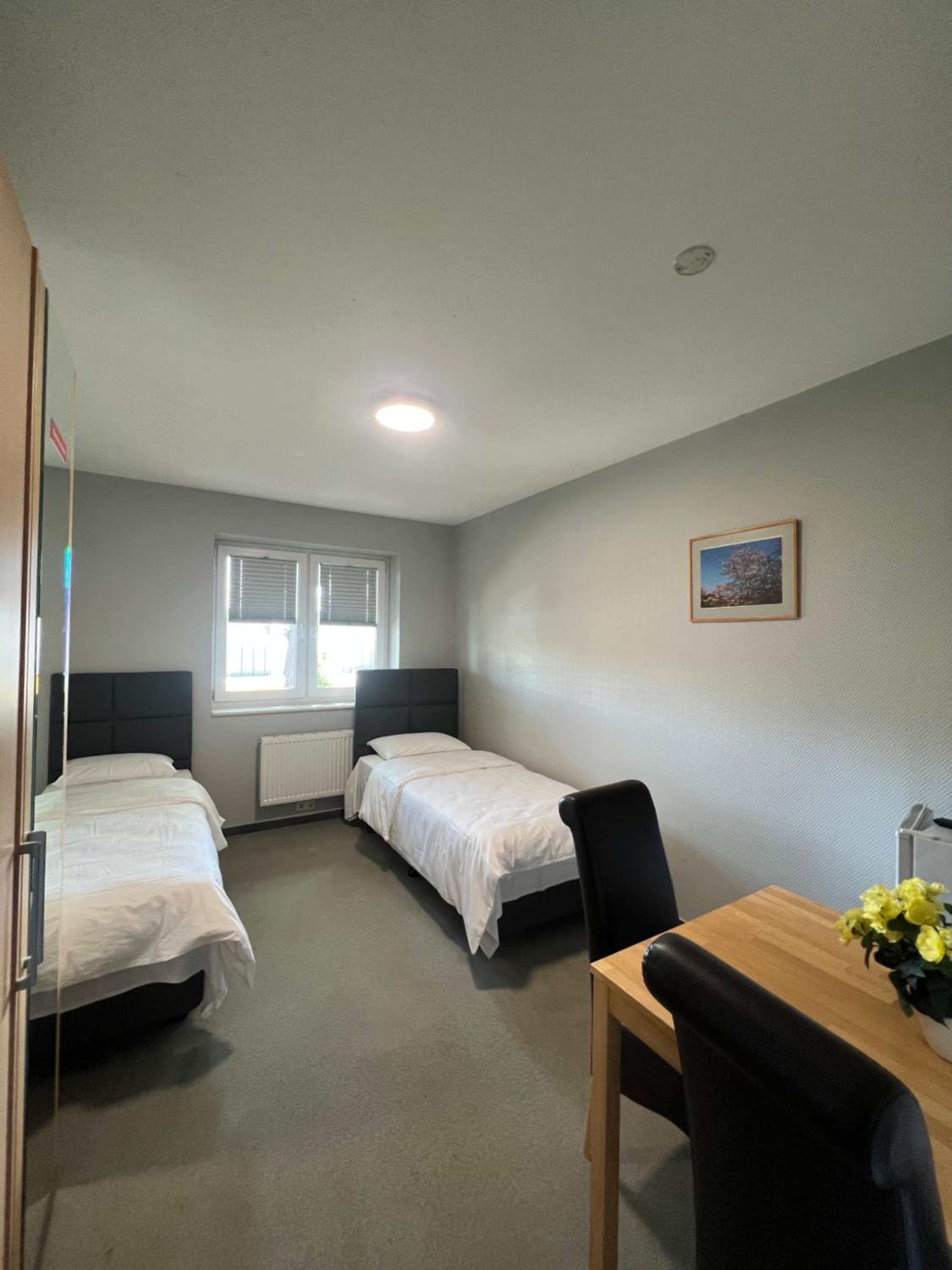Double Room with Private Bathroom - Photo 1