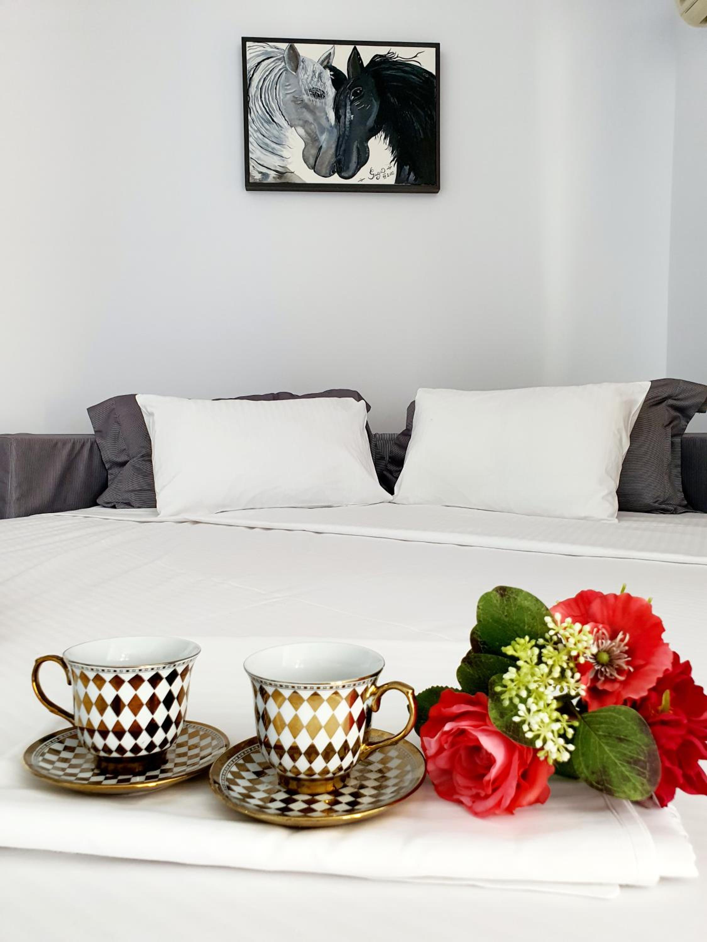 Apartment with Sea View - Photo 12