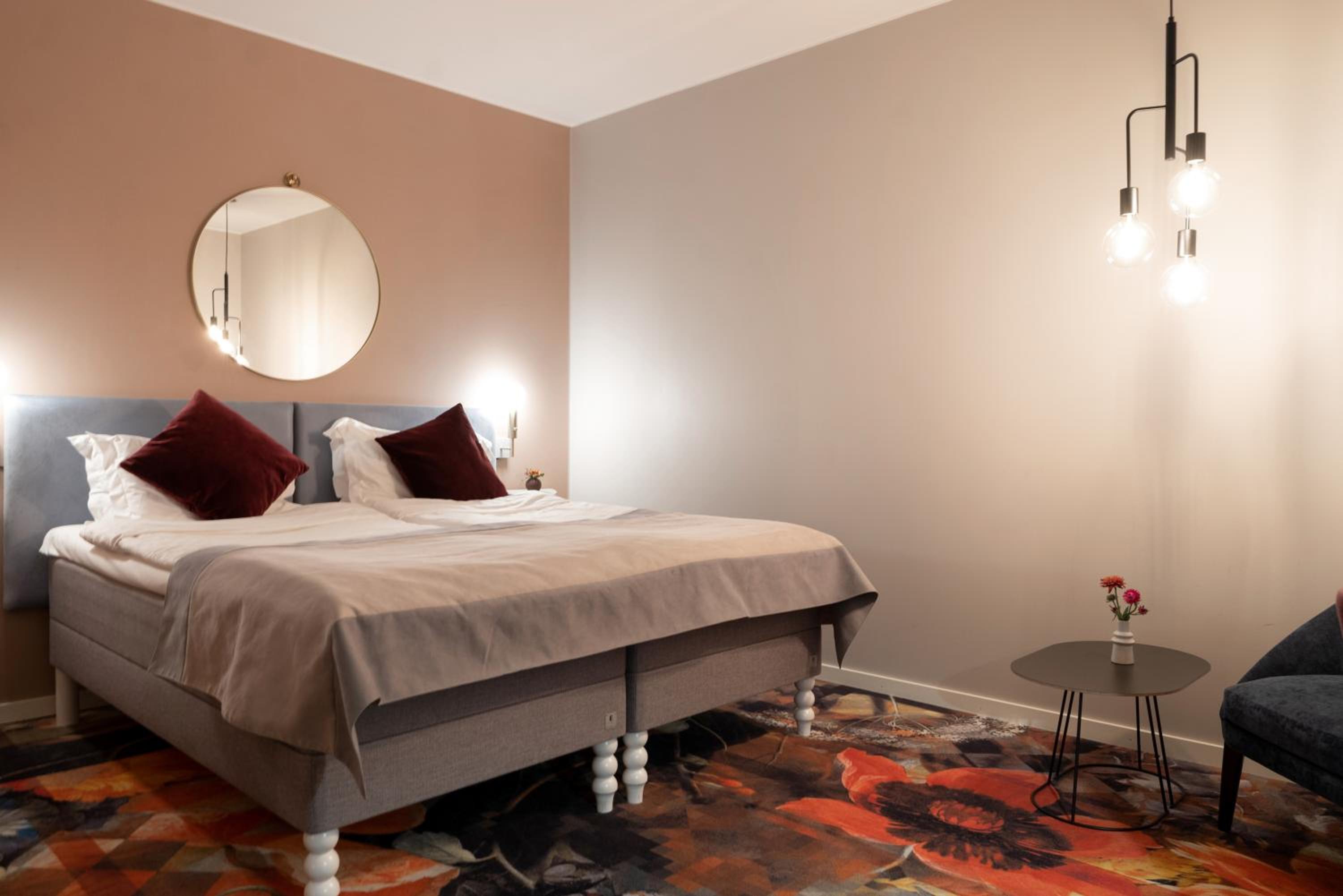 Superior Double Room without Window - Photo 2
