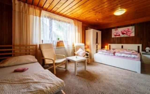 Triple Room With Private Bathroom
