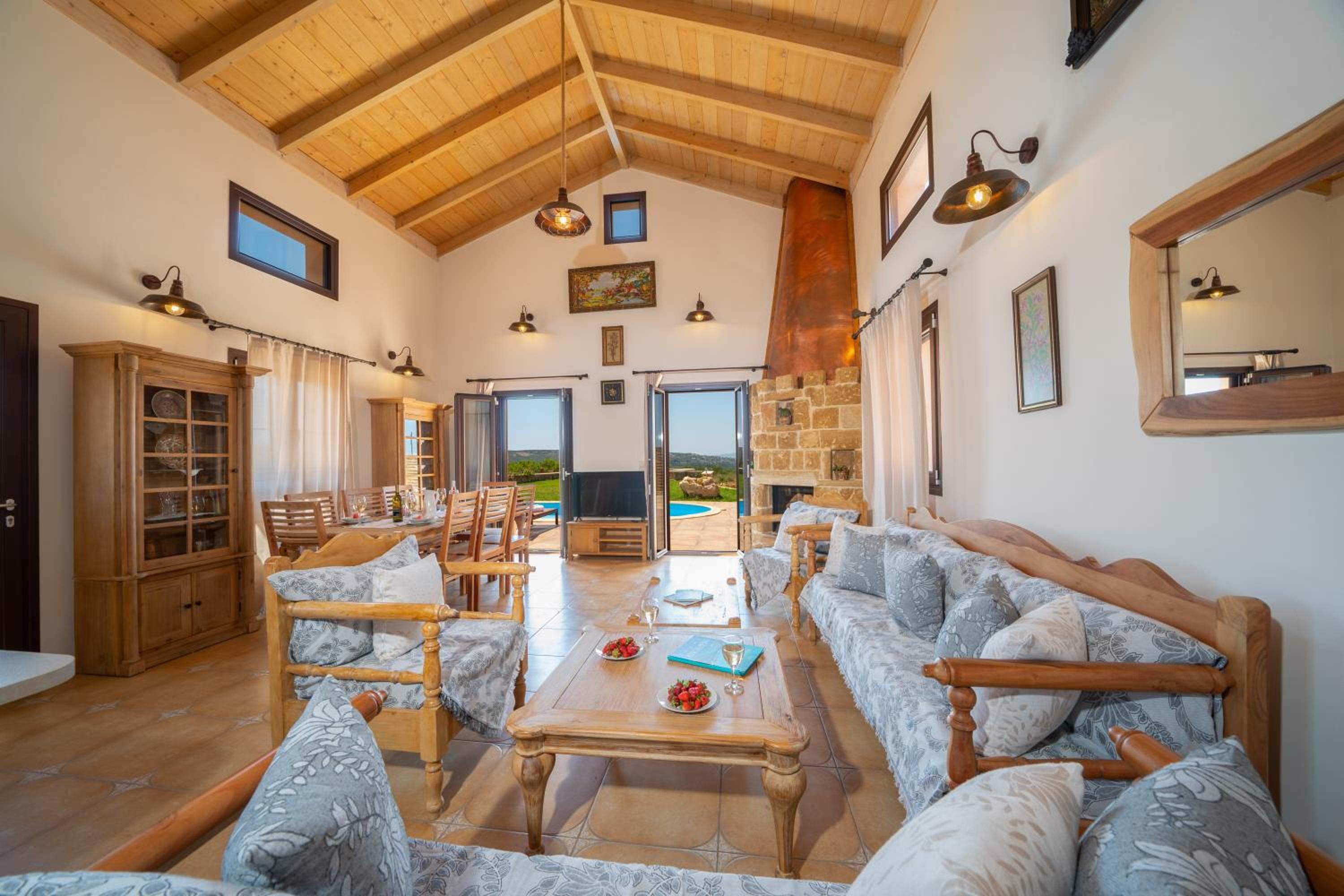 Three-Bedroom Villa photo 1