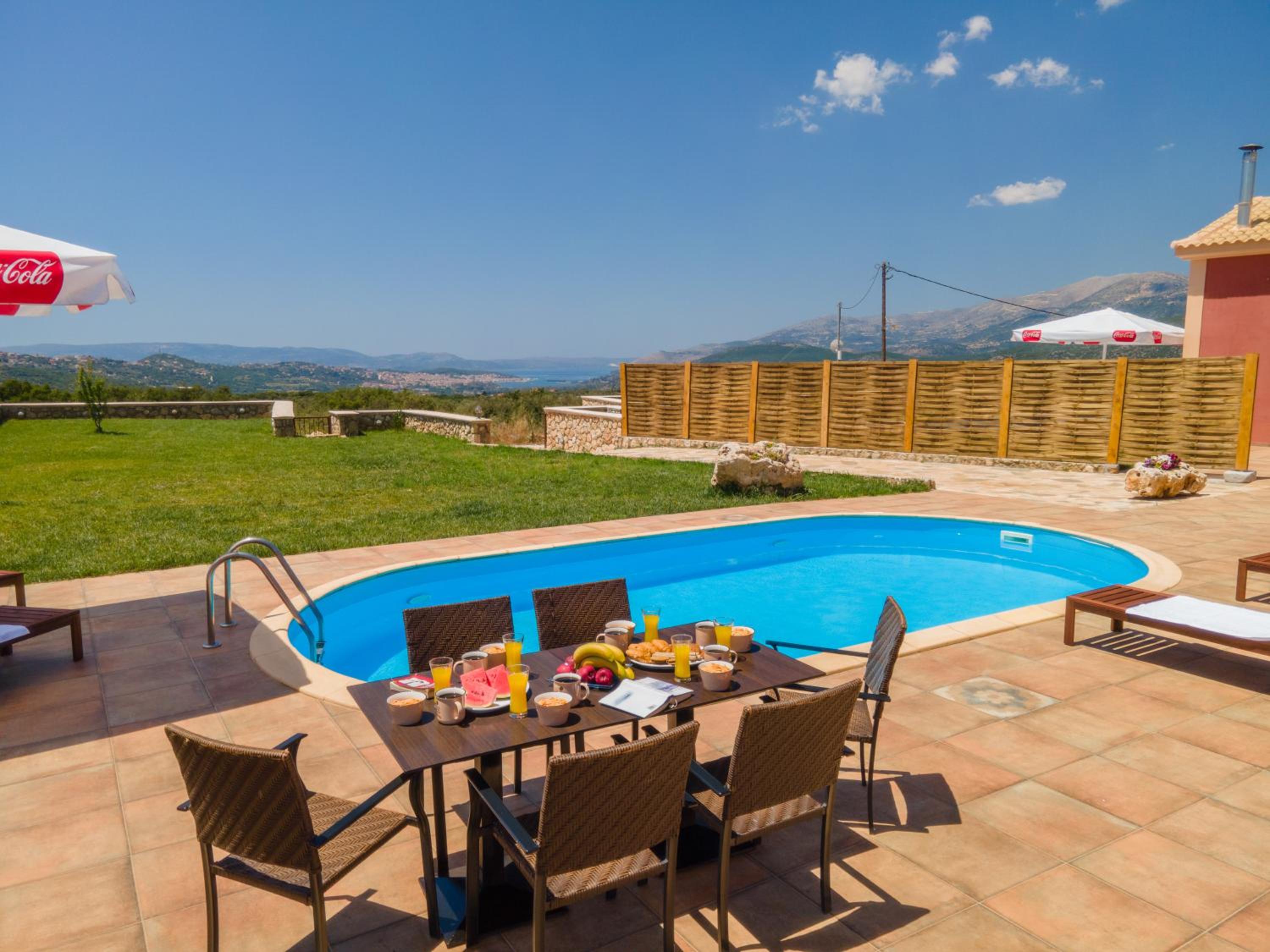 Deluxe Villa photo 2