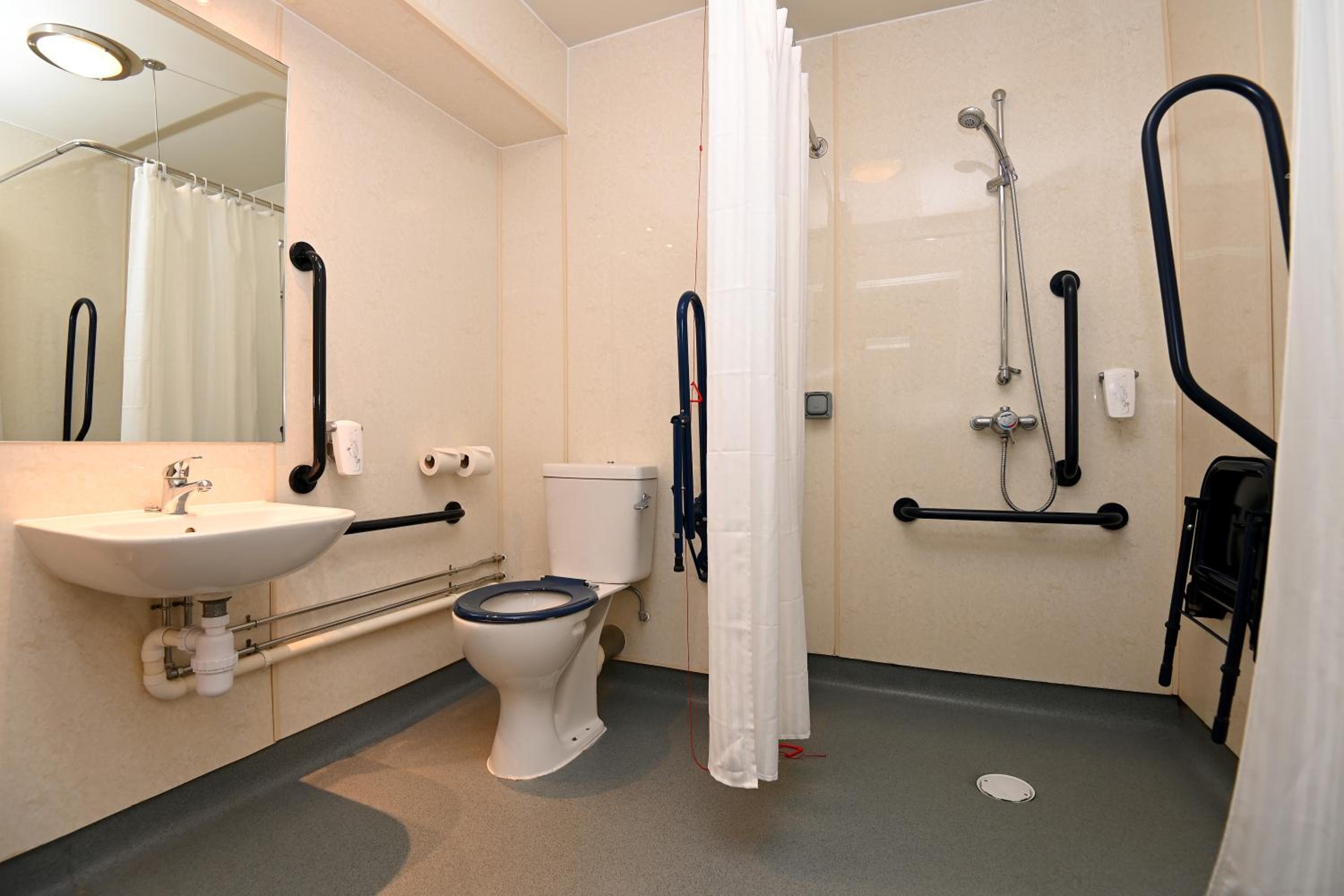 Double Room - Disability Access - Photo 2
