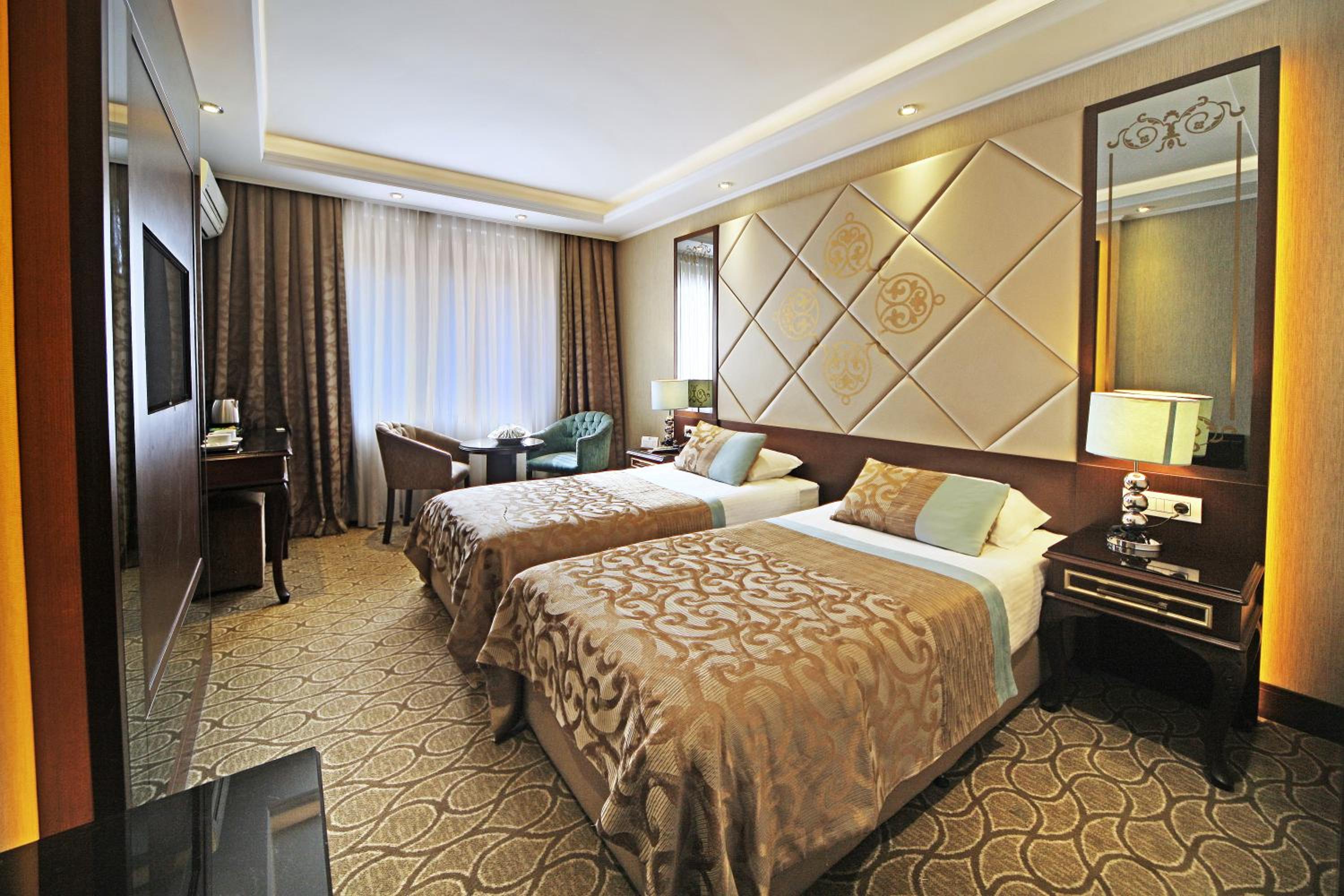 Standard Double or Twin Room photo 3