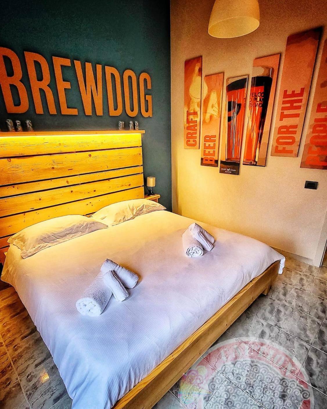 Large Double Room photo 1