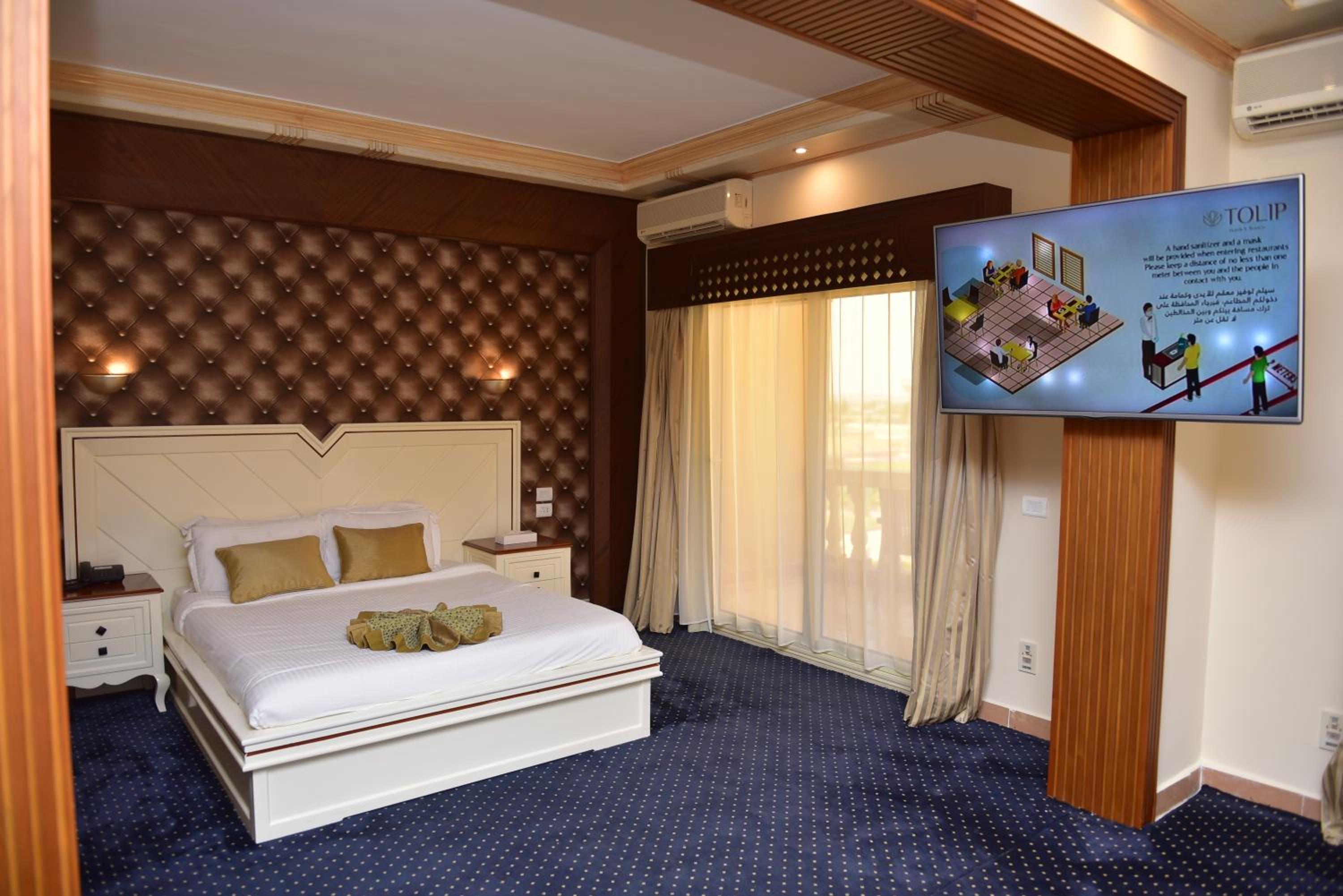 Suite with Pool View photo 1