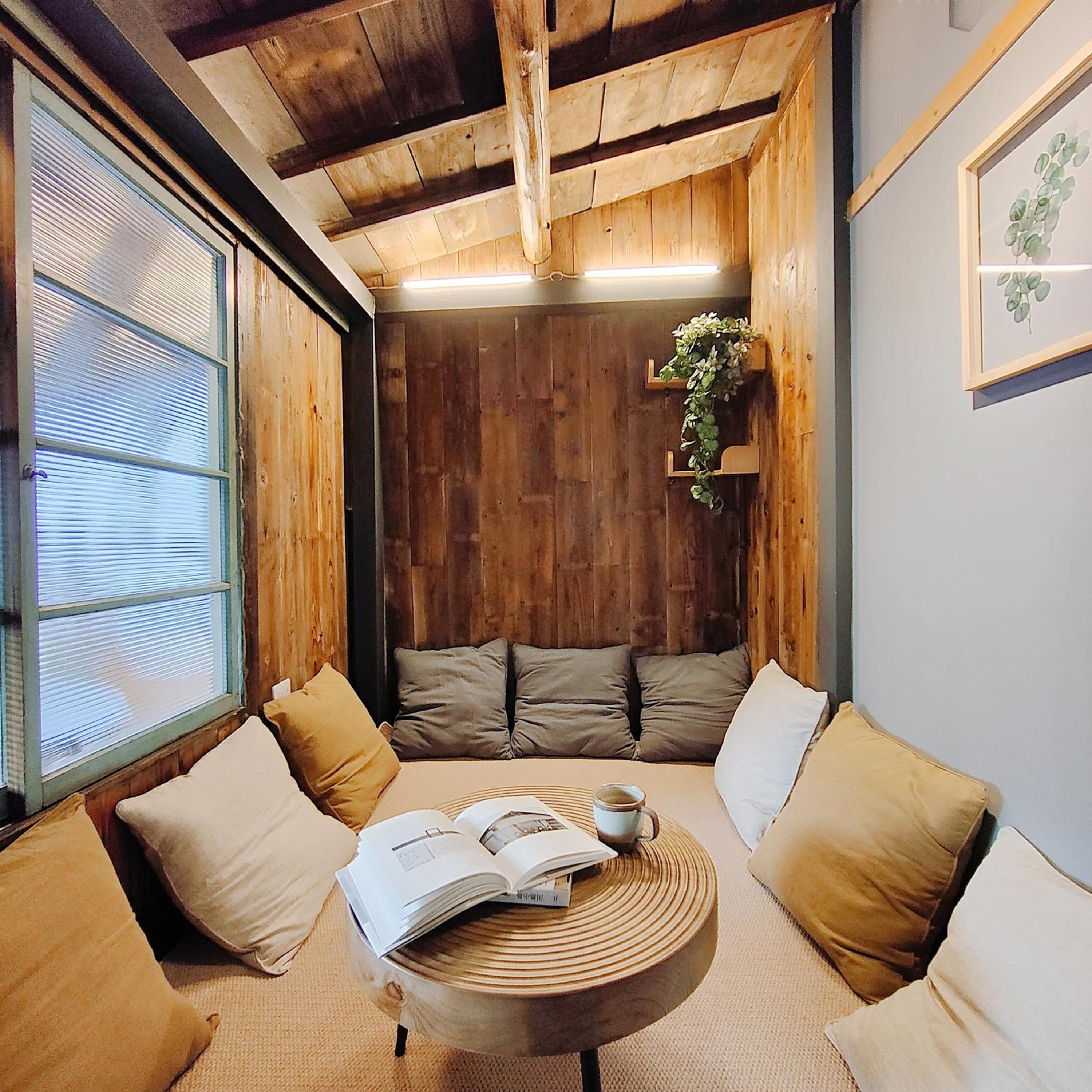 Double Room - Photo 12