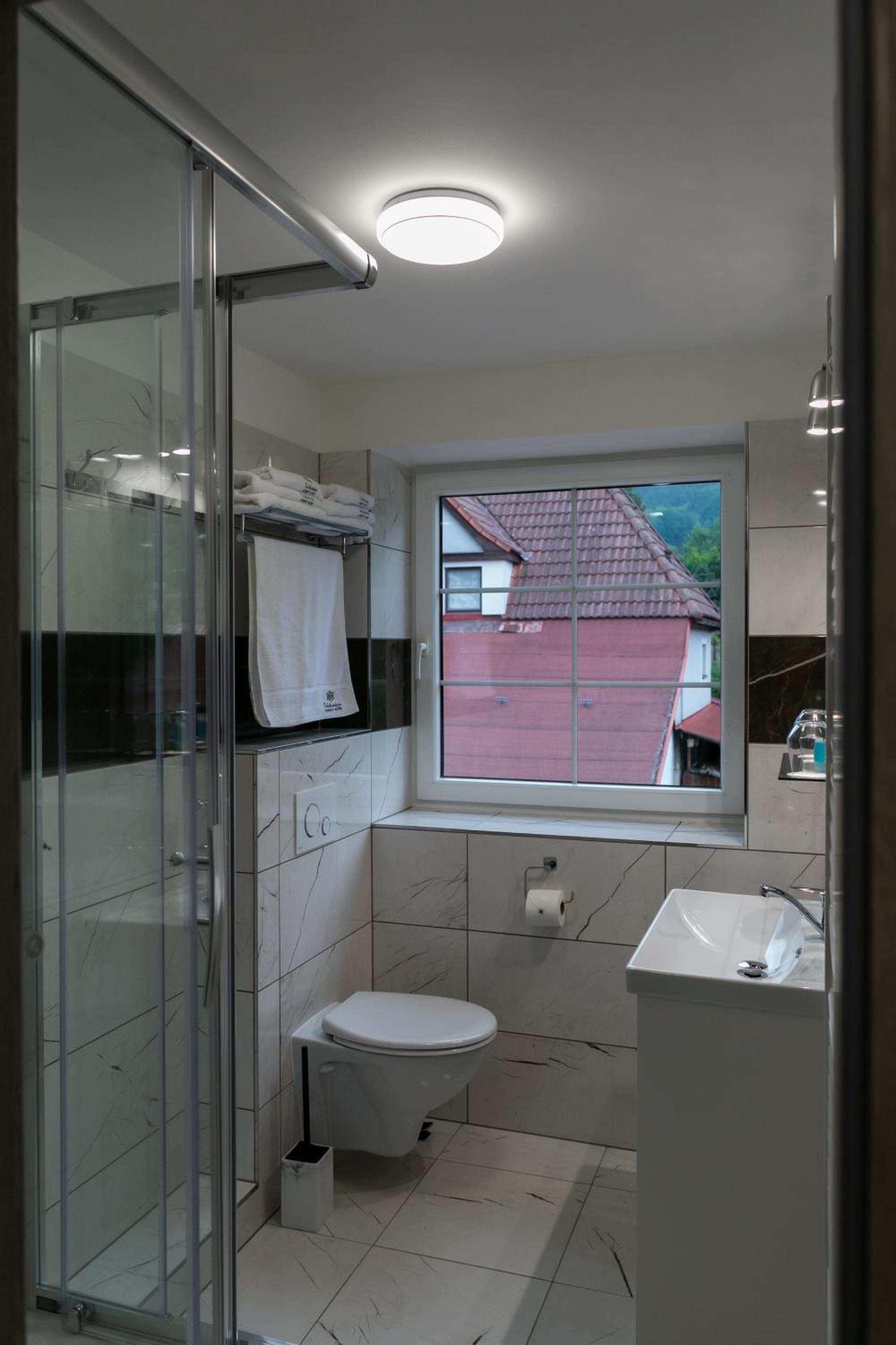 Deluxe Double or Twin Room with Balcony photo 1