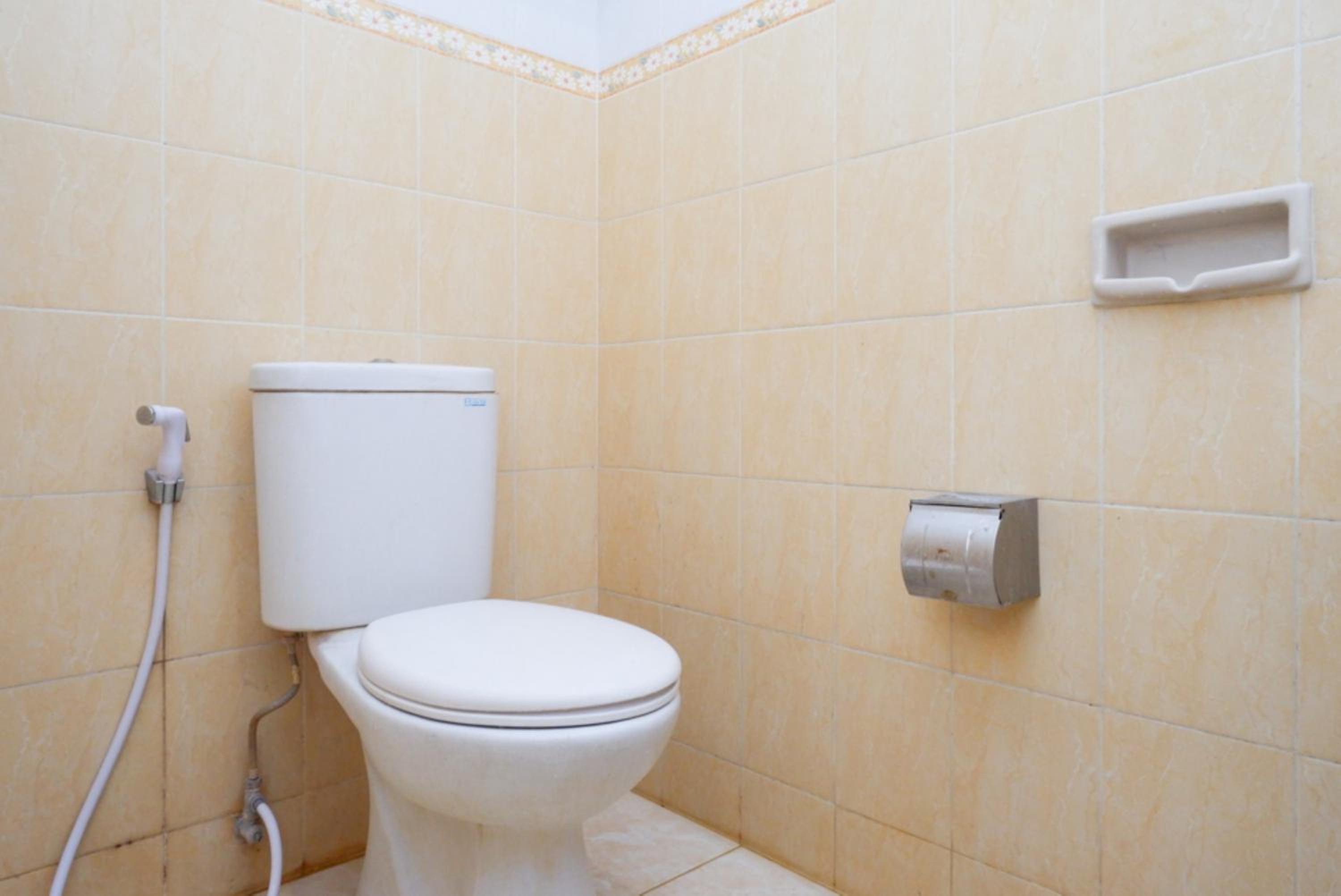 Twin Room - Photo 8