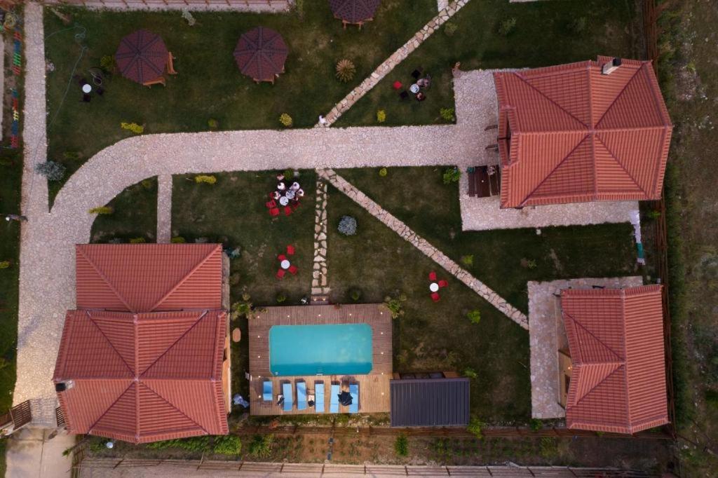 Villa photo 2