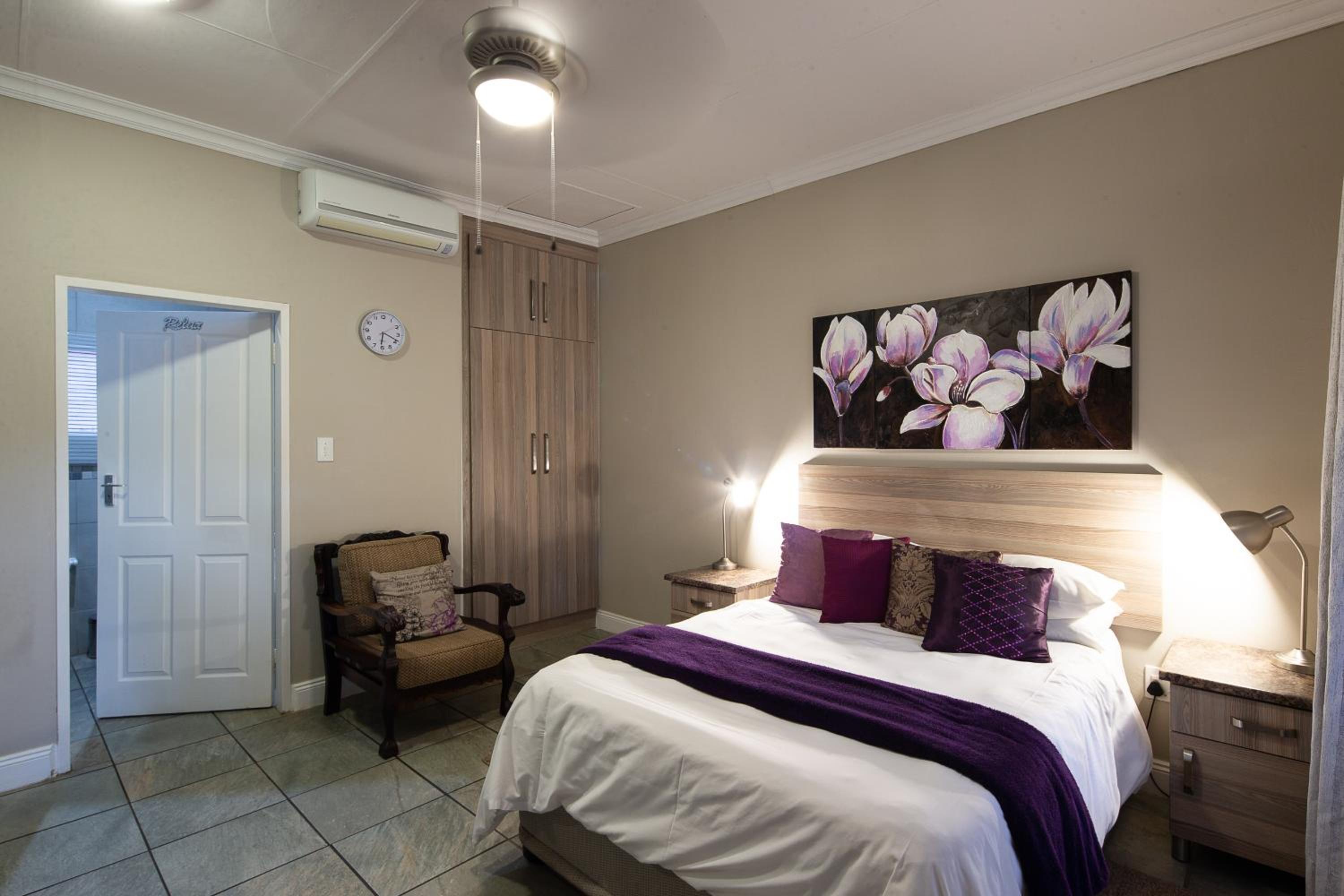 Double Room - Photo 2