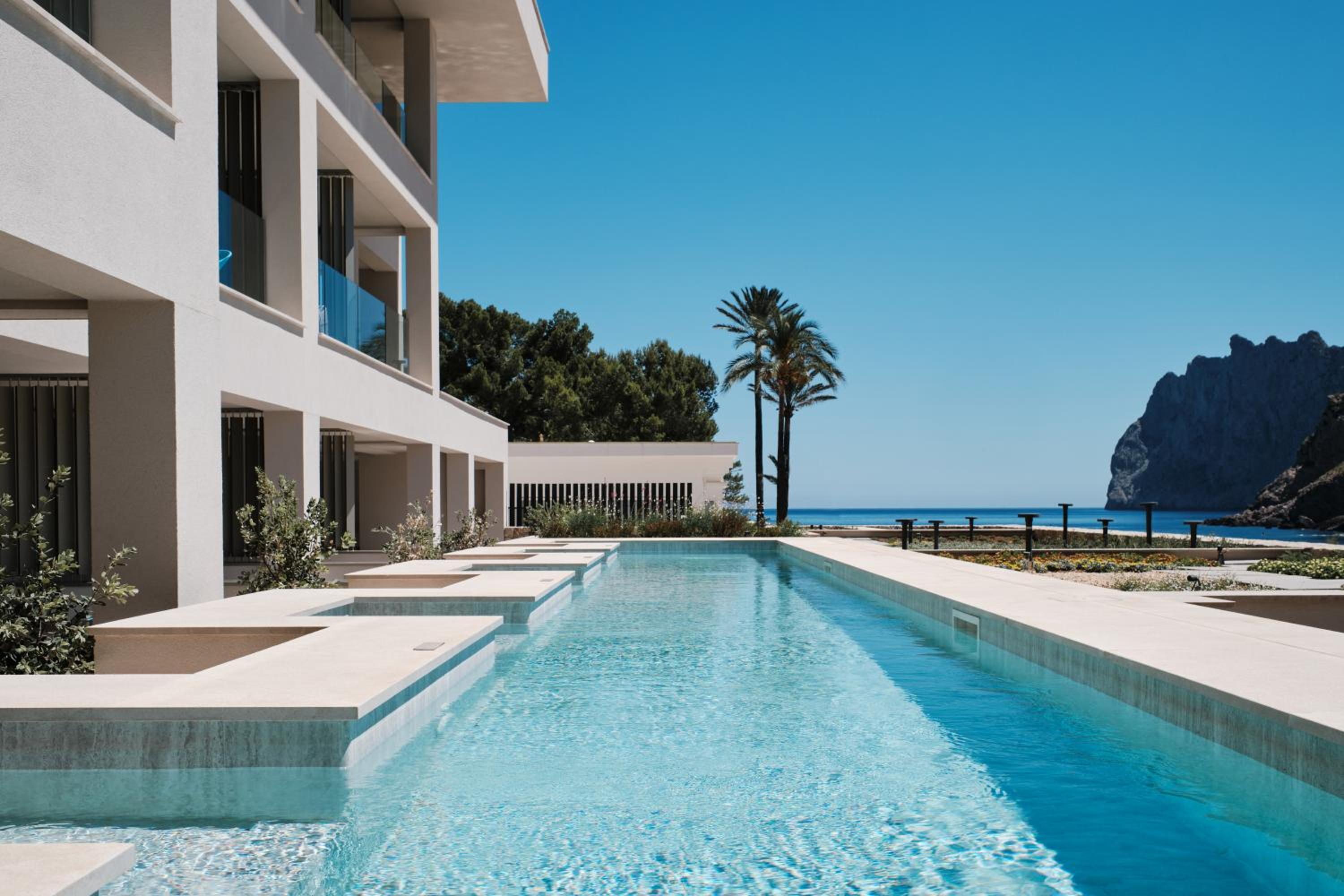 Habitación Privilege con Piscina de Acceso Compartido y Vistas al Mar Lateral Habitación Privilege con Piscina de Acceso Compartido y Vistas al Mar Lateral