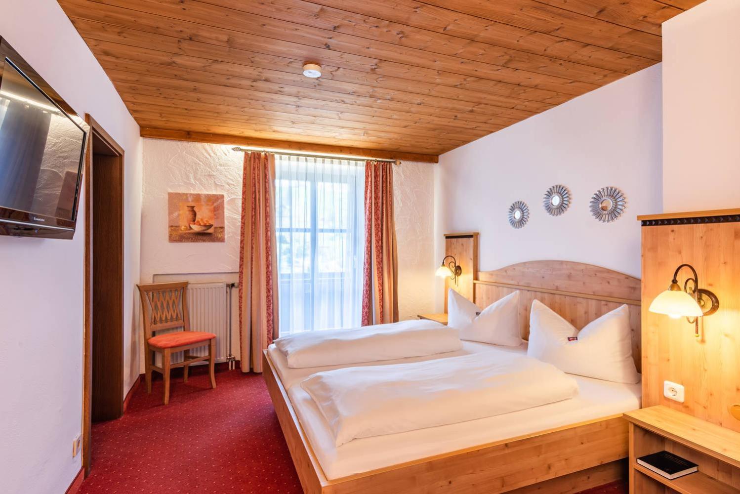 Double Room with Mountain View