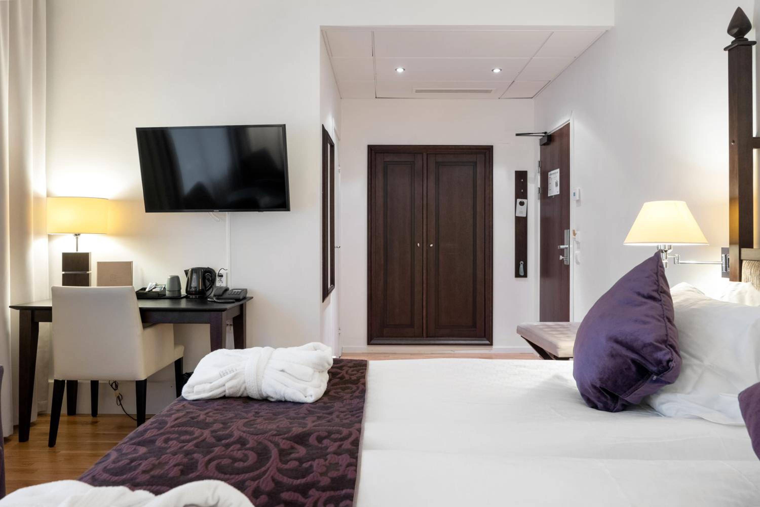 Deluxe Double Room - Photo 4