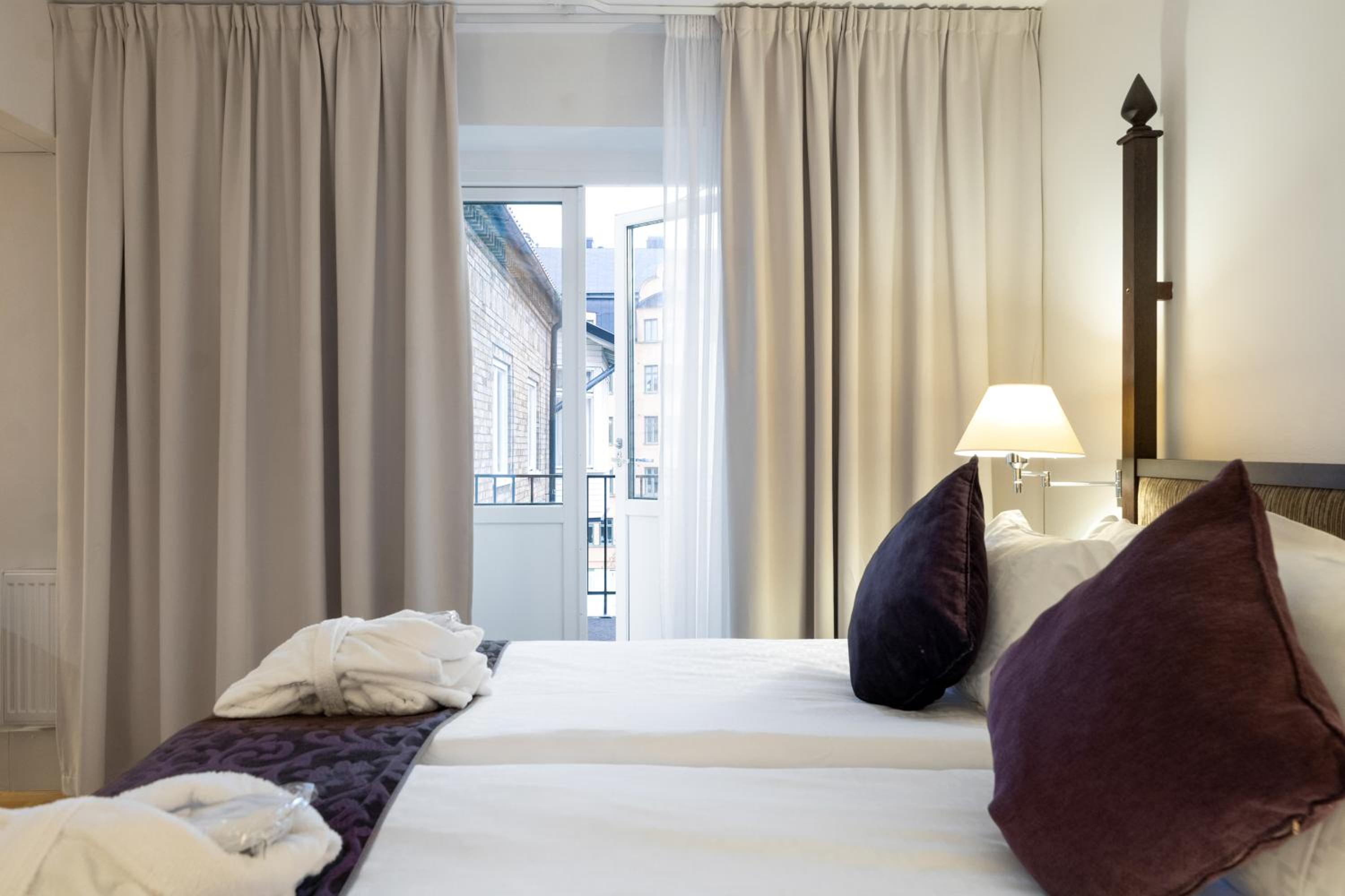 Junior Suite - Photo 1