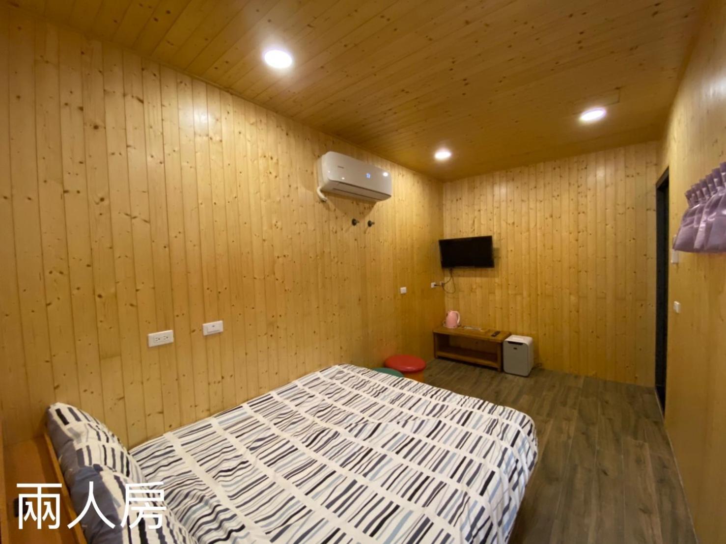 Double Room with Private Bathroom photo 3