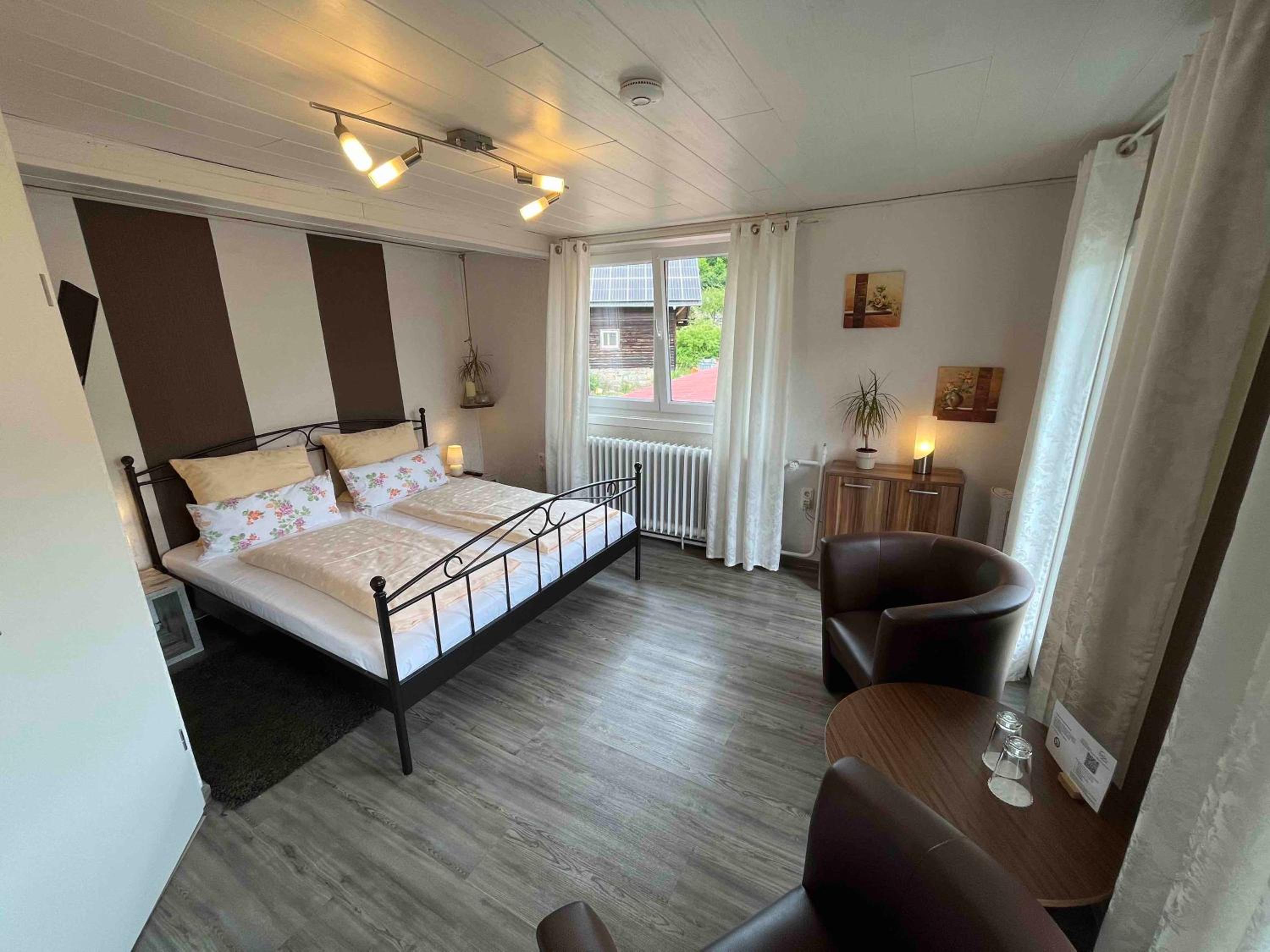 Standard Double Room photo 2