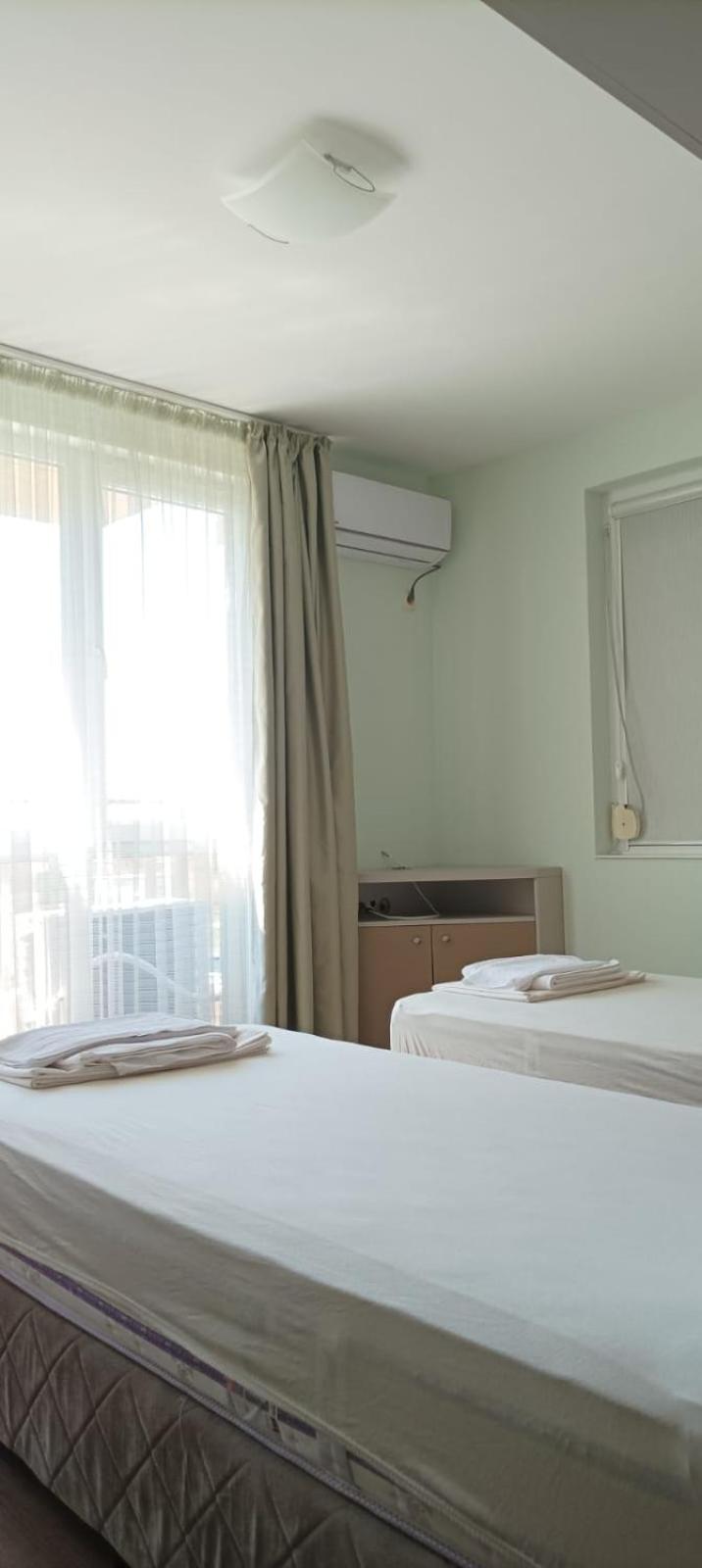 Two-Bedroom Apartment with Sea View photo 2