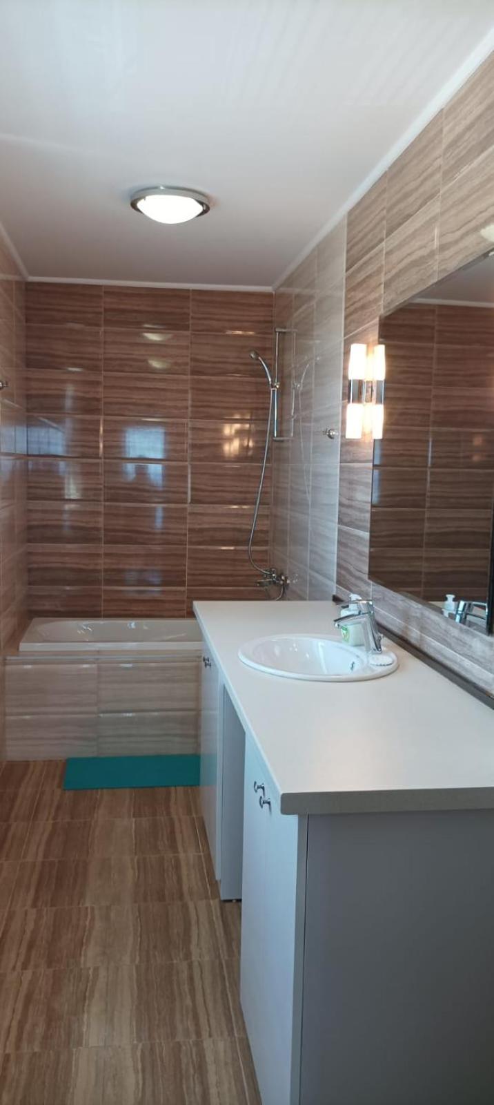 Two-Bedroom Deluxe Apartment with Ocean View photo 3