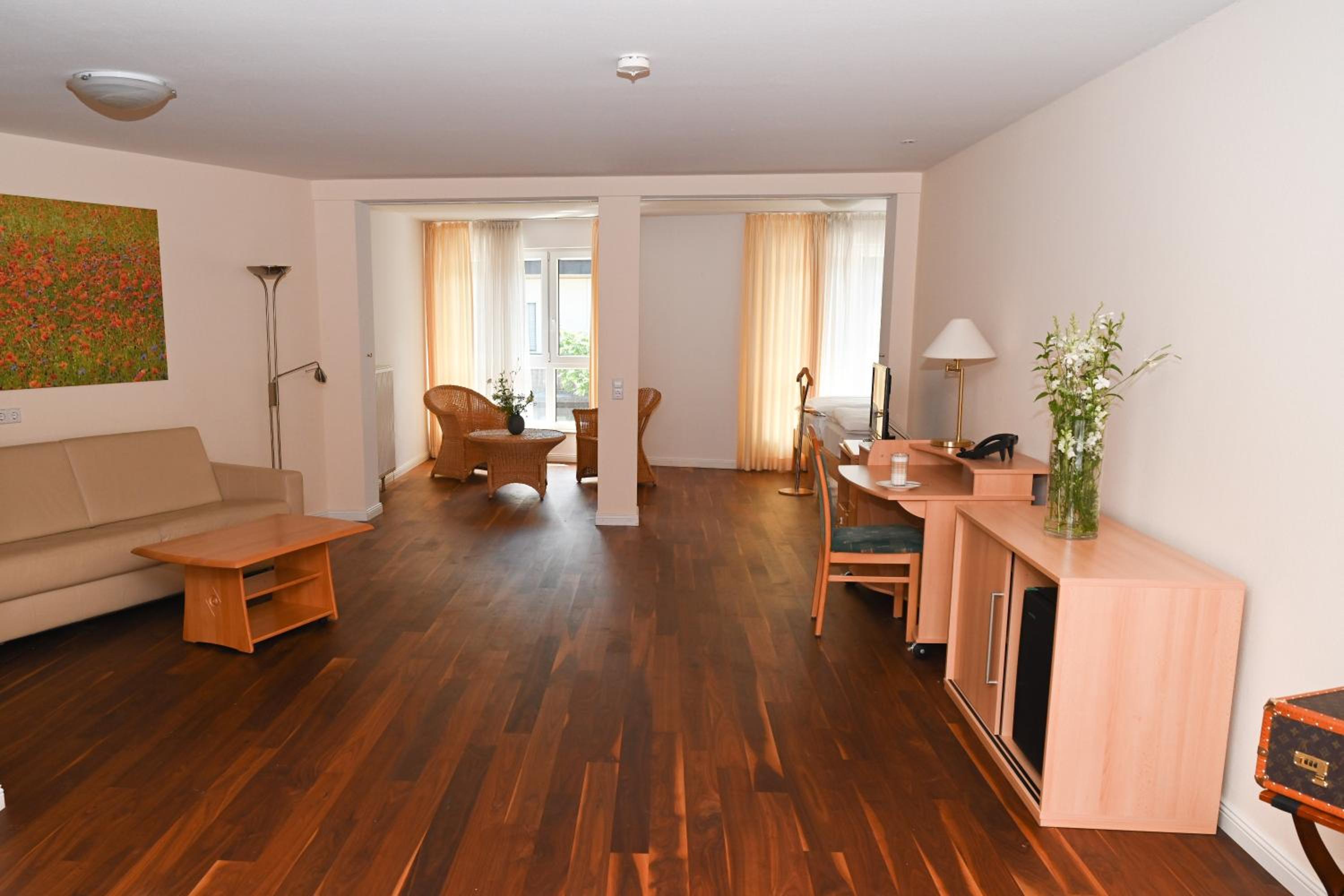 Standard Family Room photo 1
