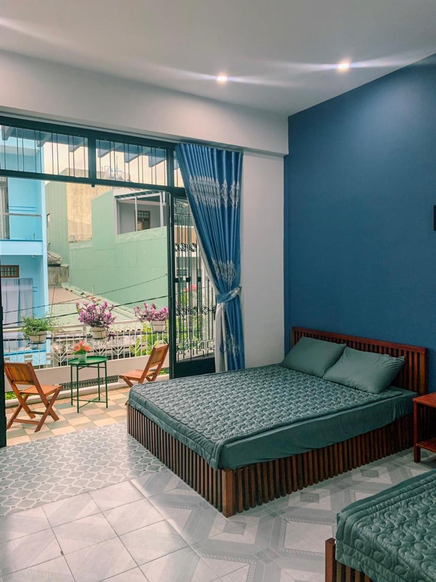 Deluxe Queen Room with Two Queen Beds photo 3