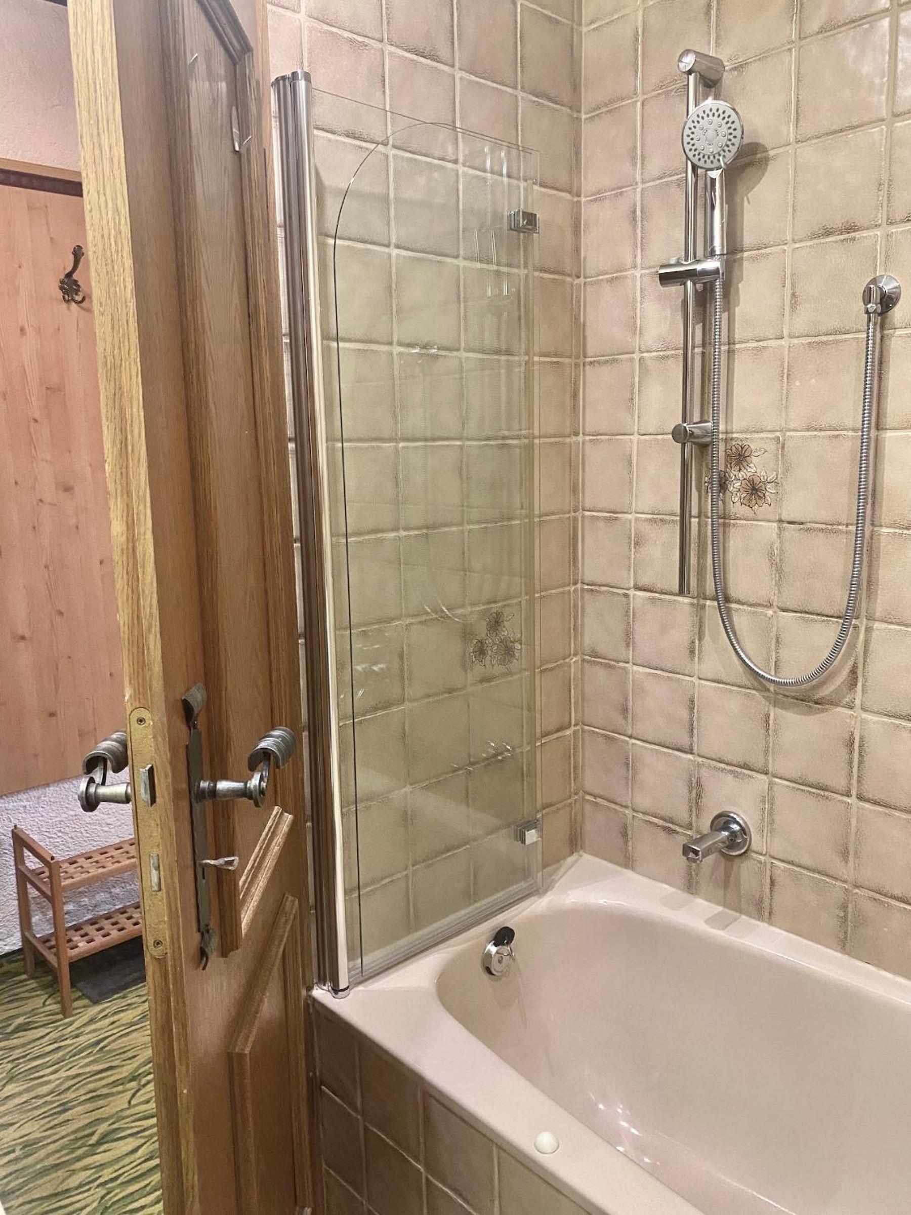 Doppelzimmer mit Bergblick - Photo 3