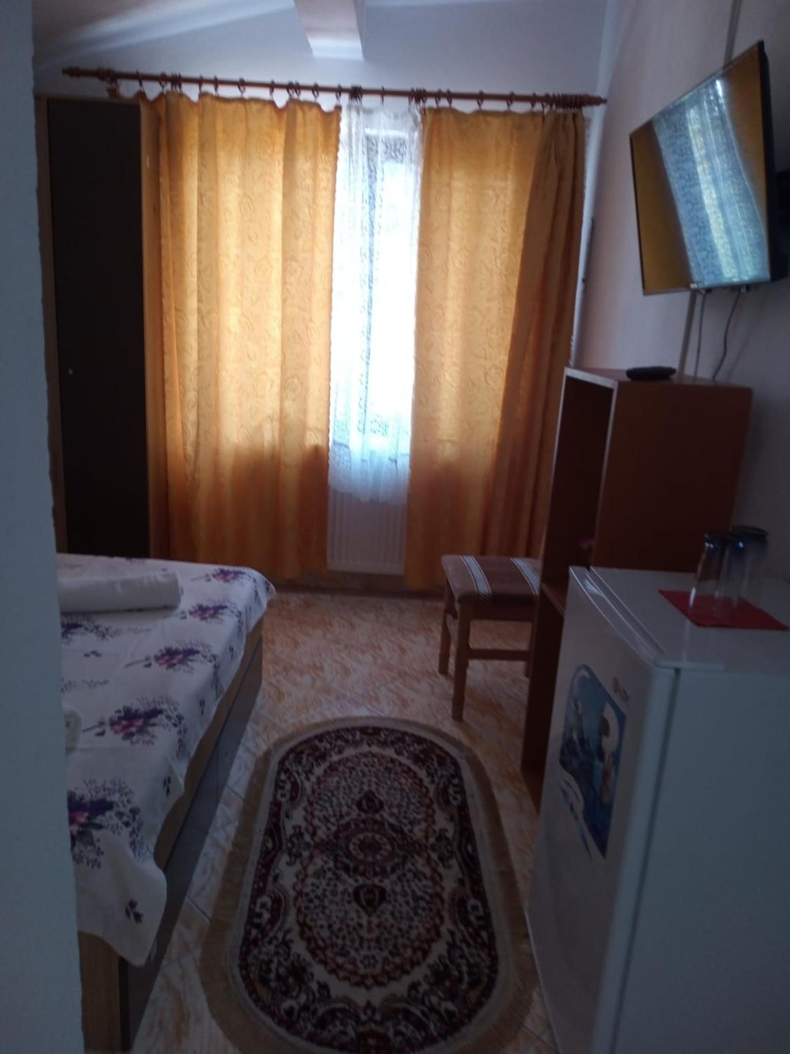 Double Room - Photo 4