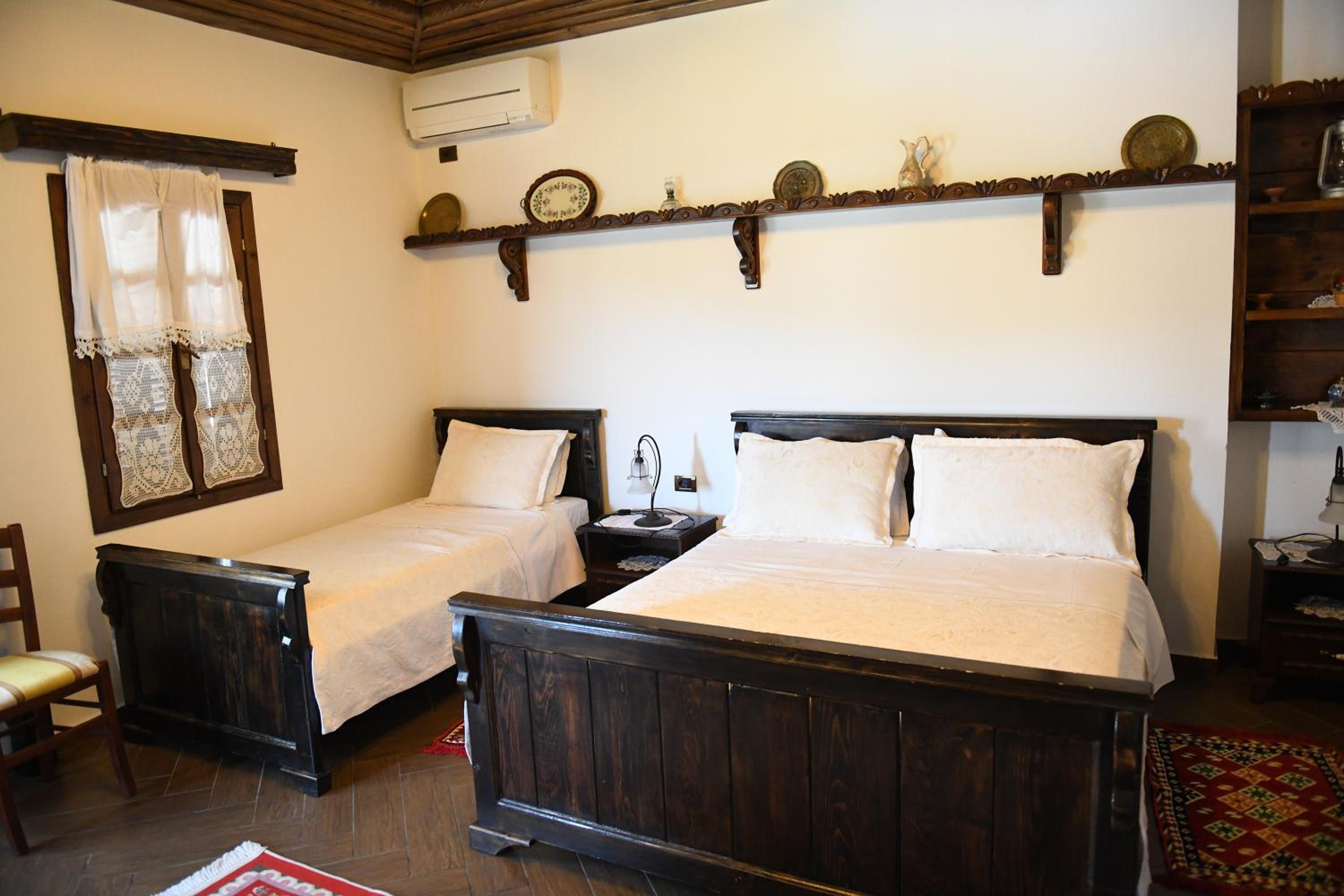 Quadruple Room with Balcony photo 3