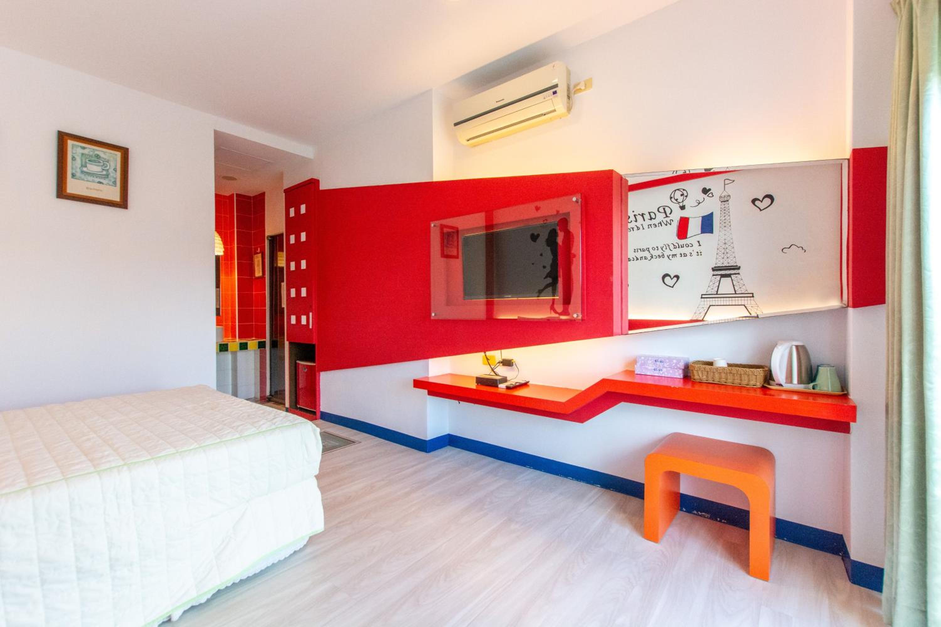 Deluxe Double Room with Bath photo 3