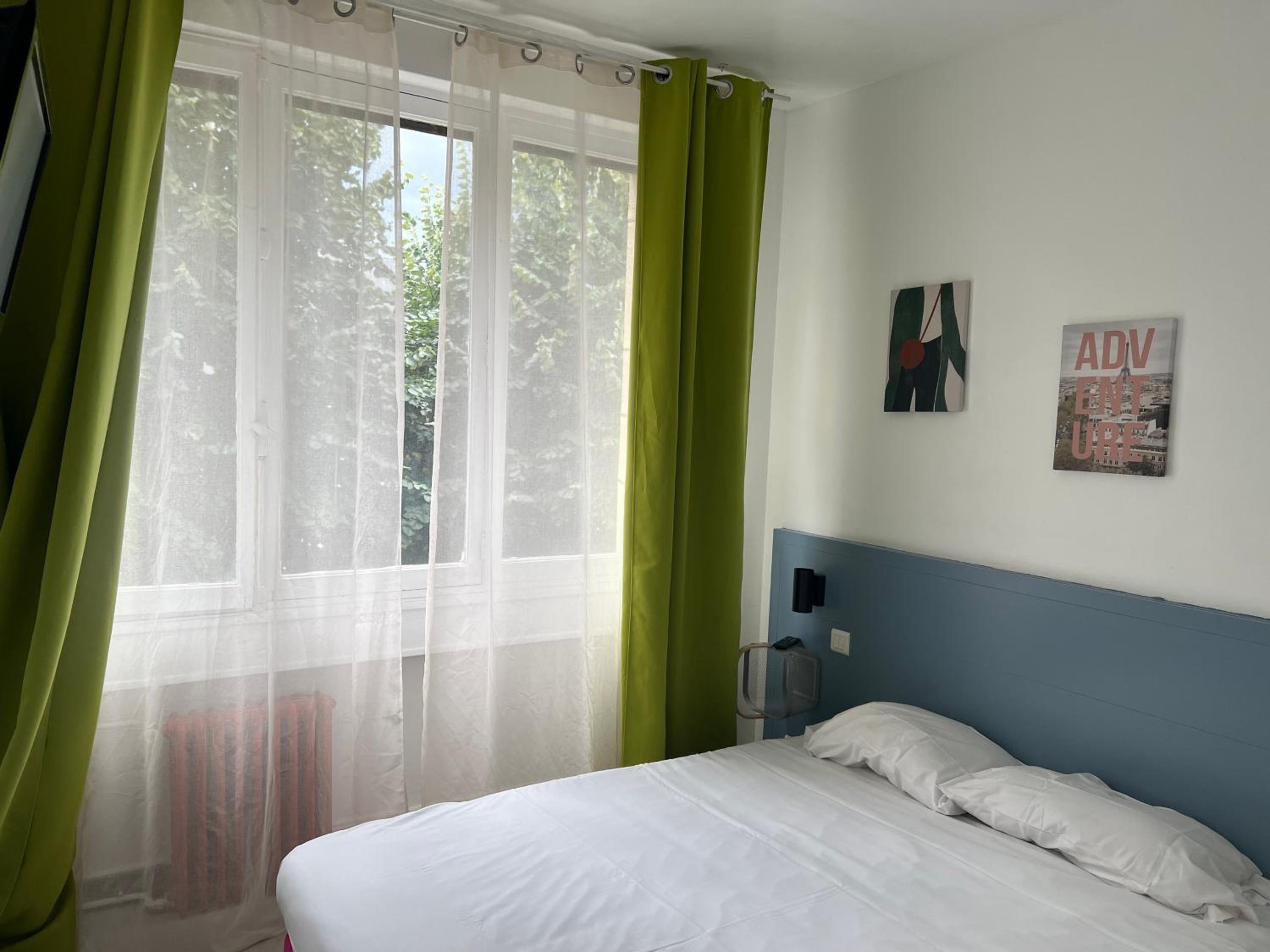 Double Room - Photo 6