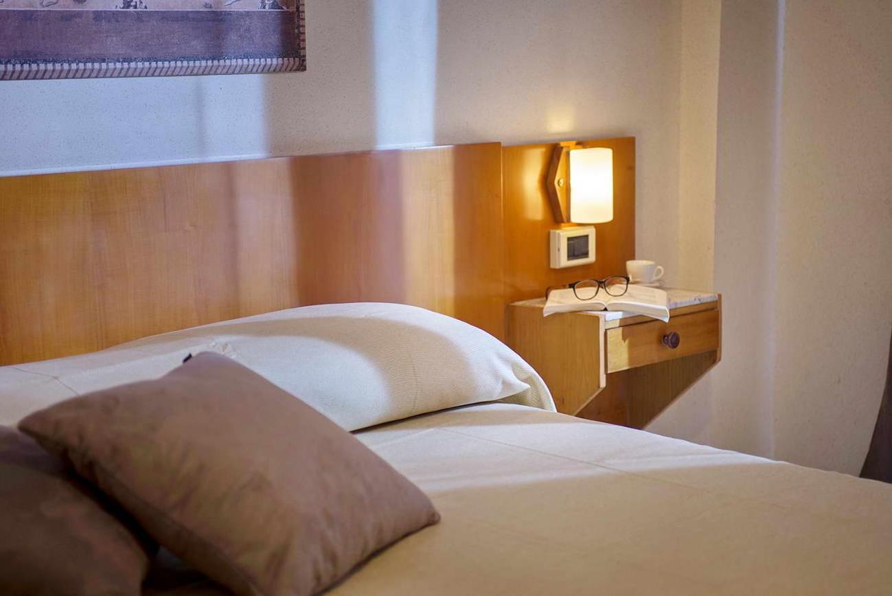 Standard Room with Balcony photo 1