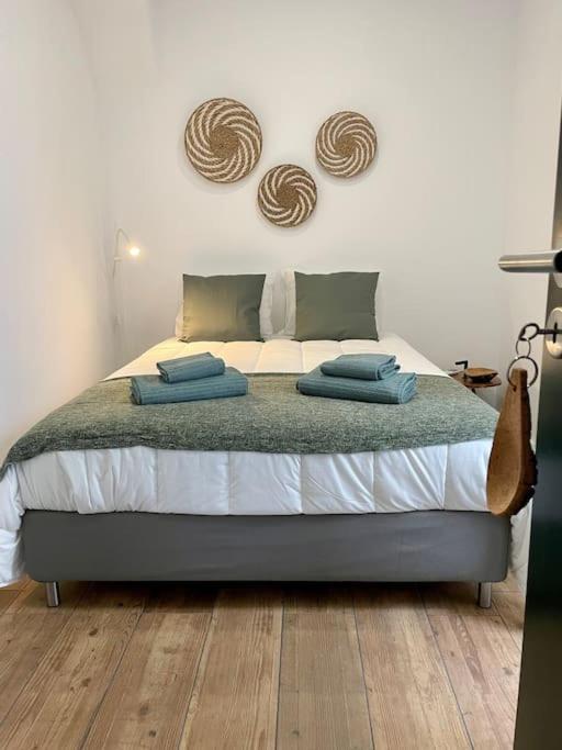 One-Bedroom Apartment - Photo 14