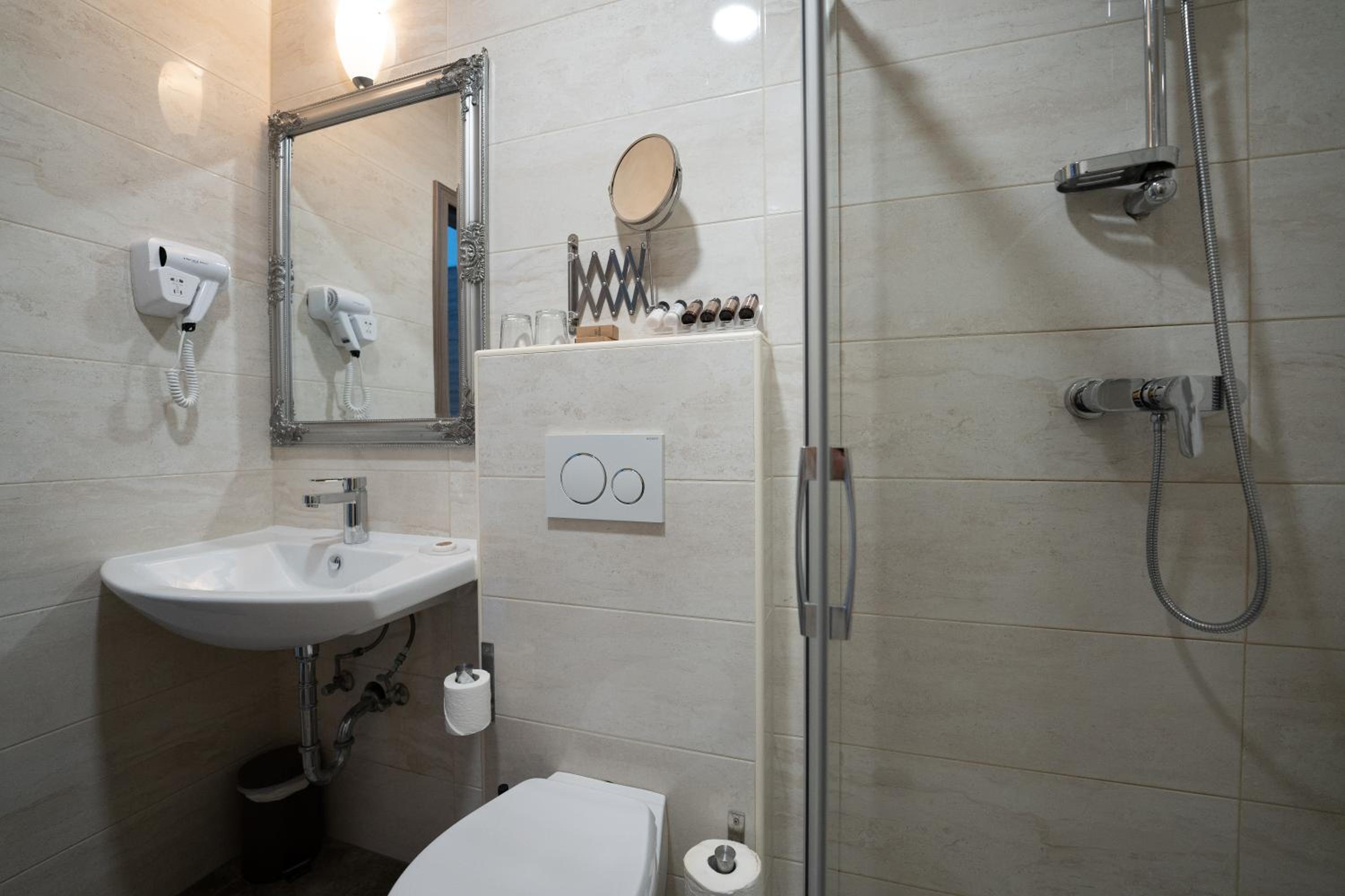 Superior Double Room - Photo 5