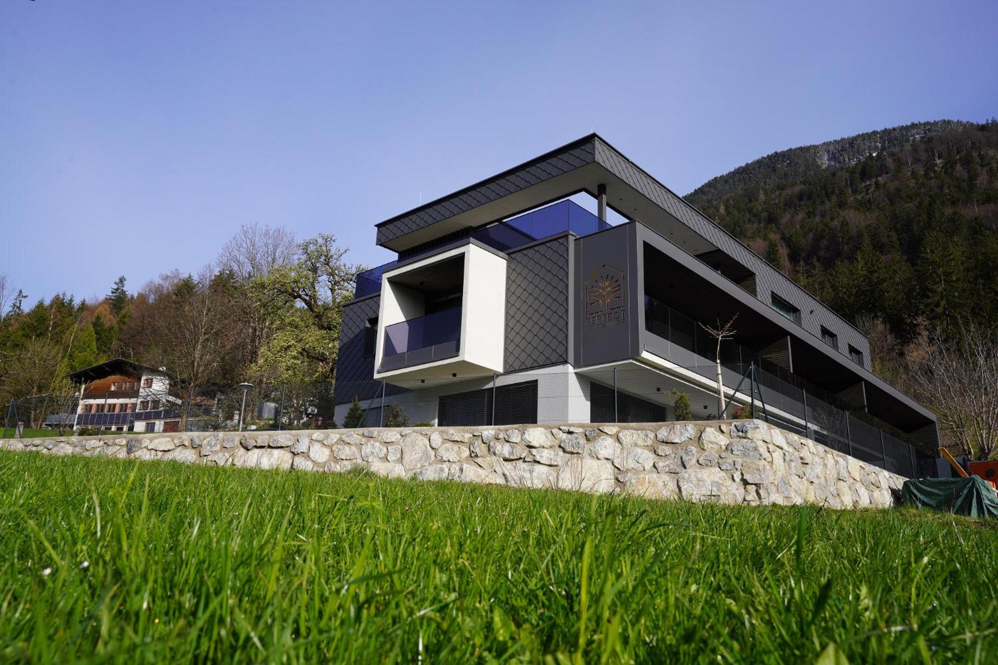 Apartment with Mountain View photo 2