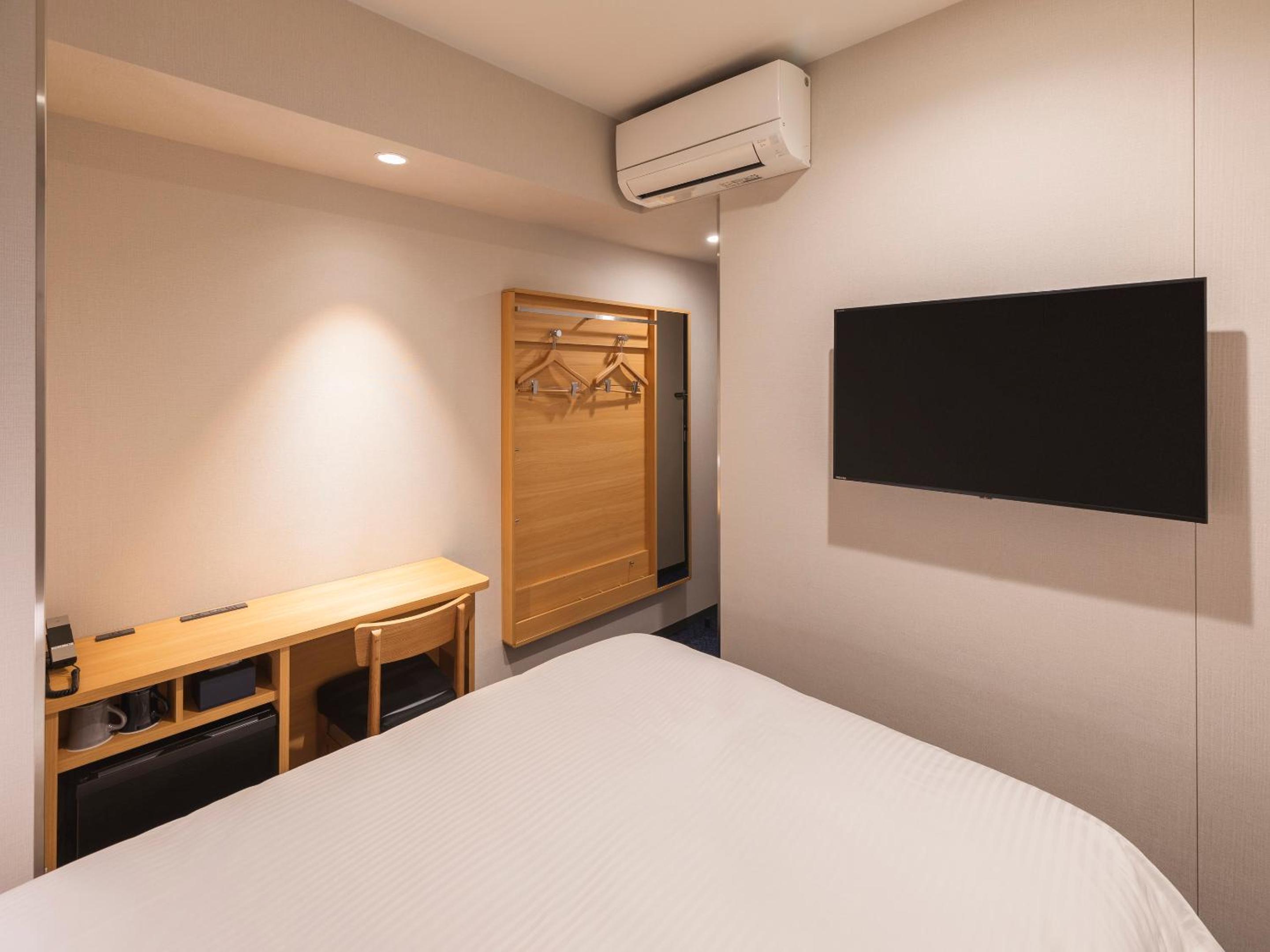 Standard Double Room - Non-Smoking - Photo 10