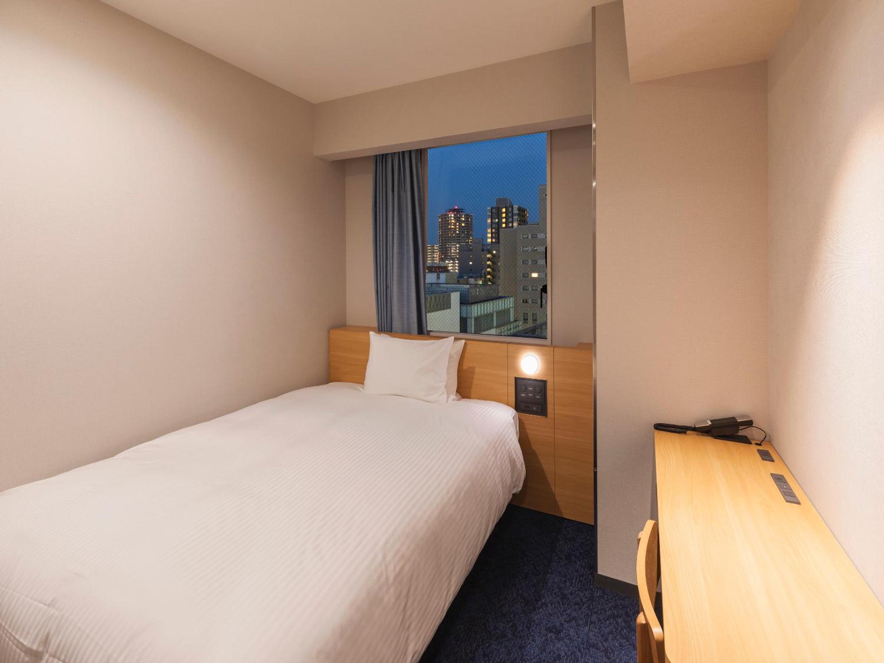 Standard Double Room - Non-Smoking - Photo 9