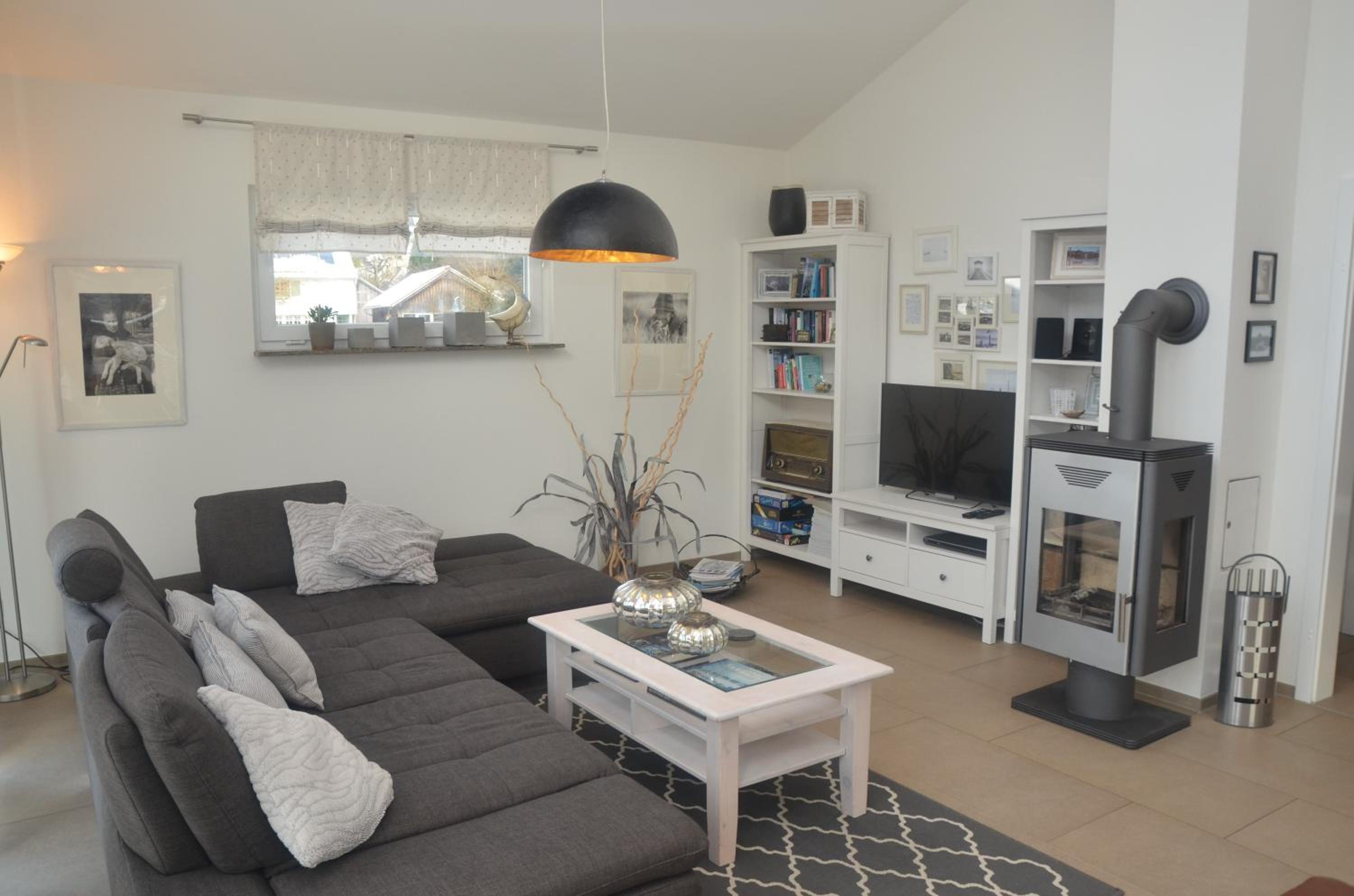 Four-Bedroom House photo 3