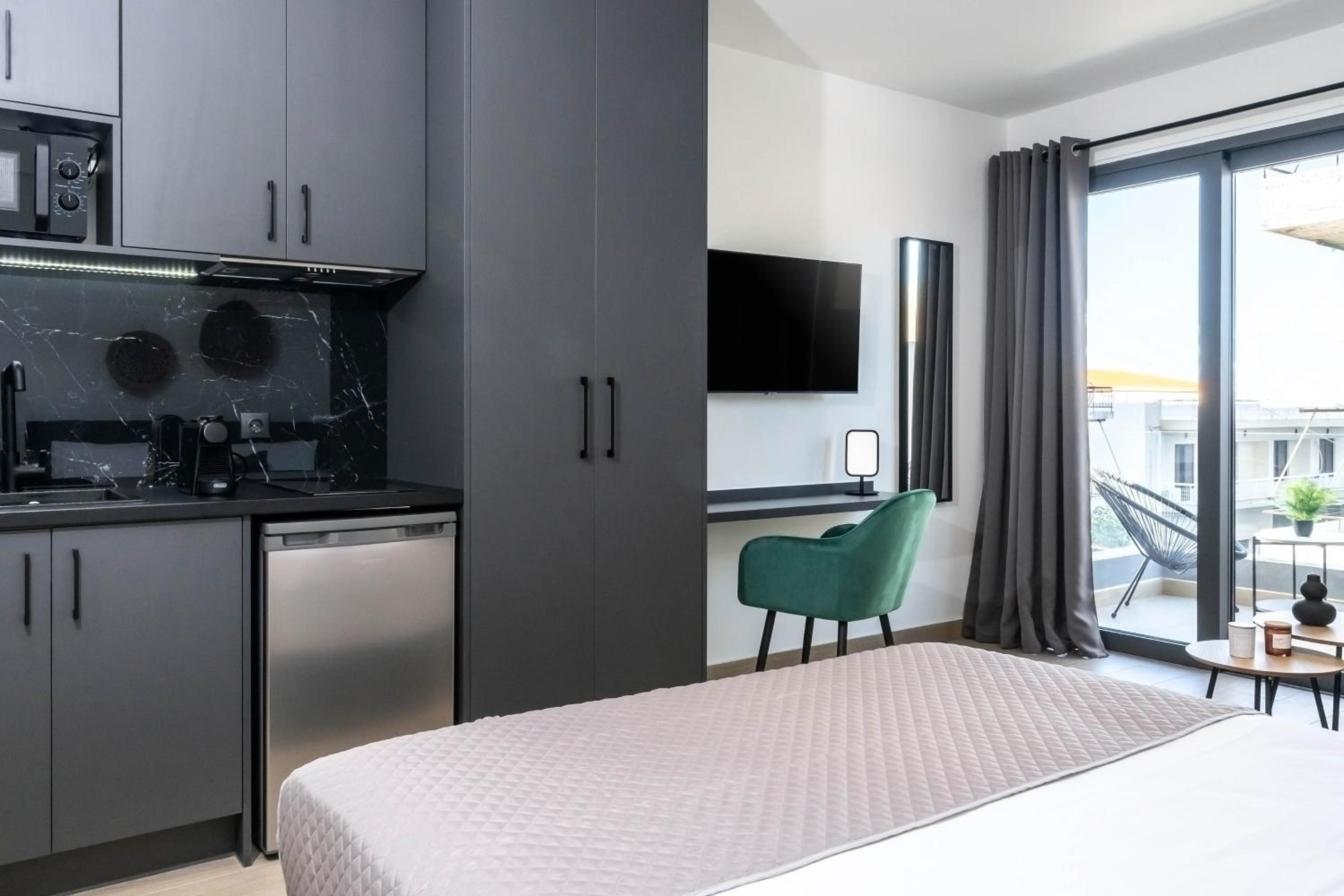 Junior Suite with Balcony photo 1