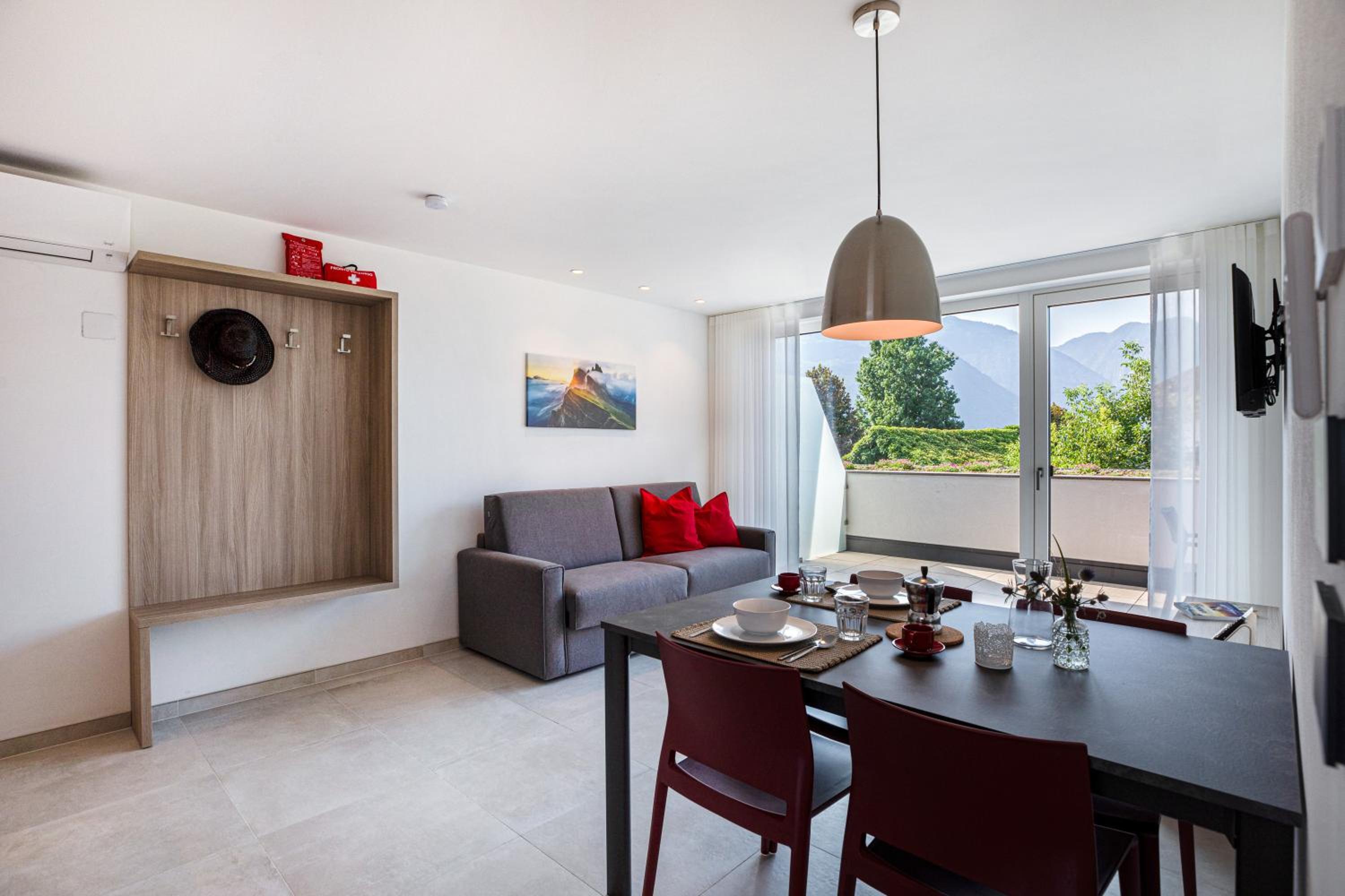One-Bedroom Apartment with Garden View