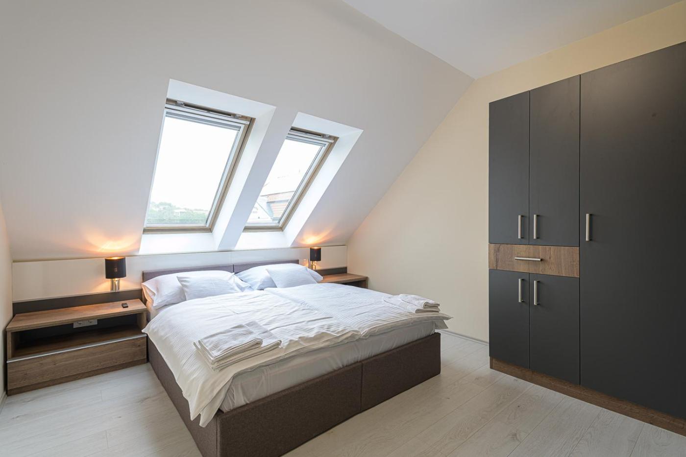 Deluxe Apartment - Photo 7