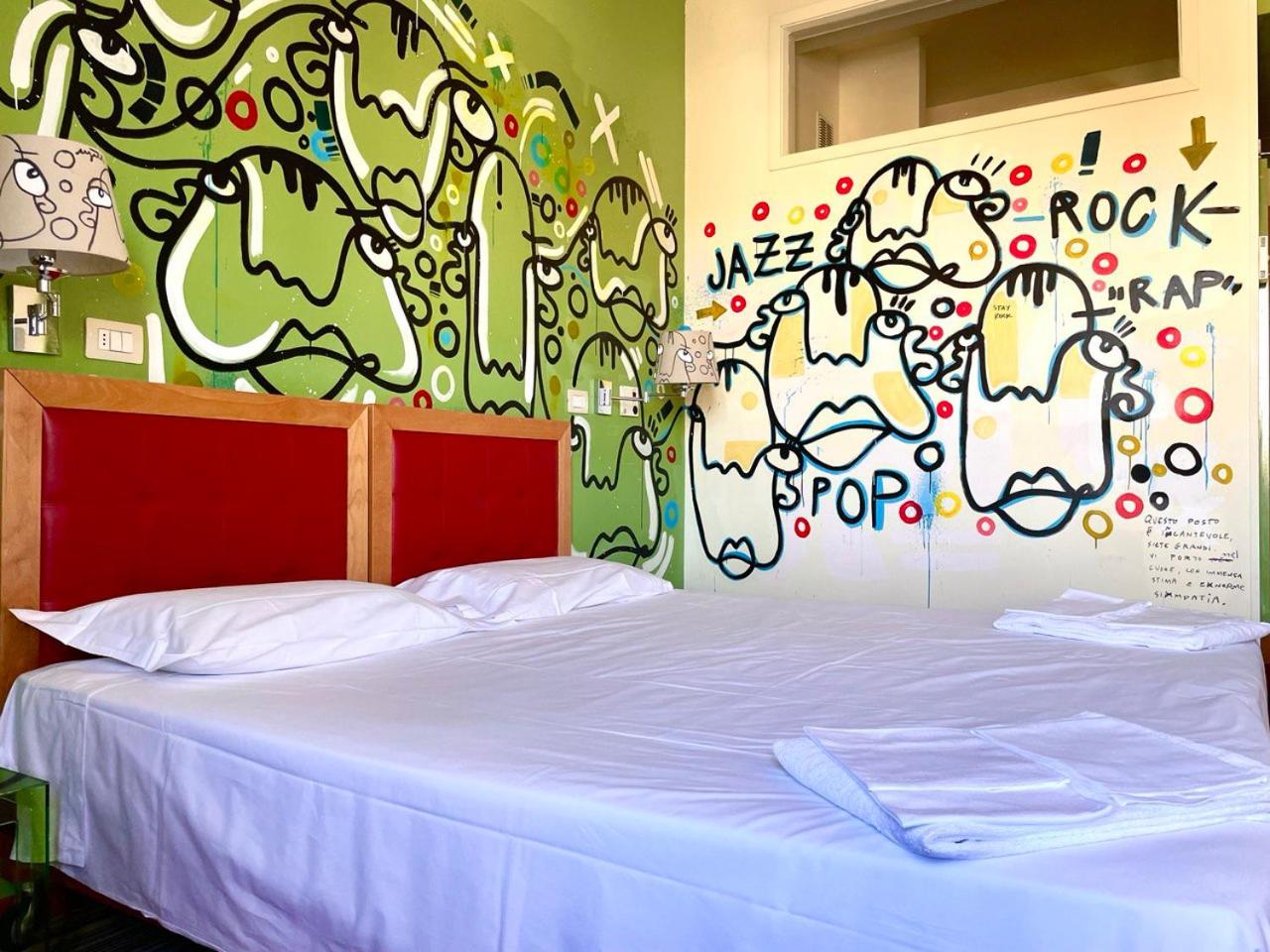 Double or Twin Room - Design photo 3